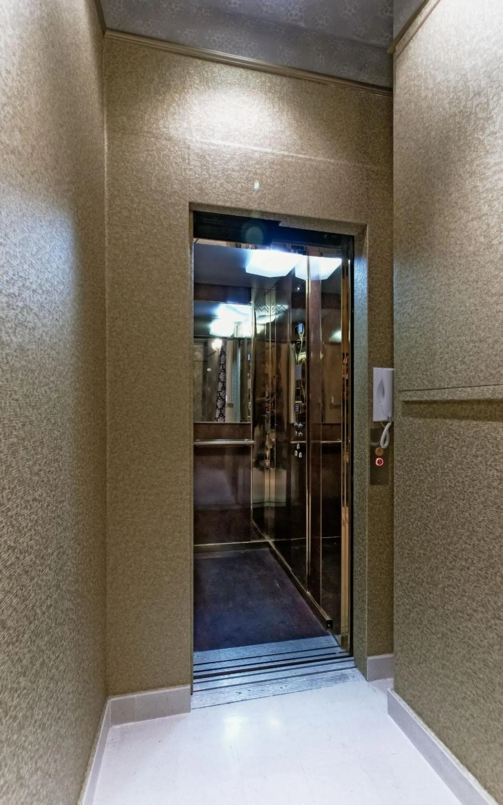 Decorative detail in Antica Dimora De Michaelis