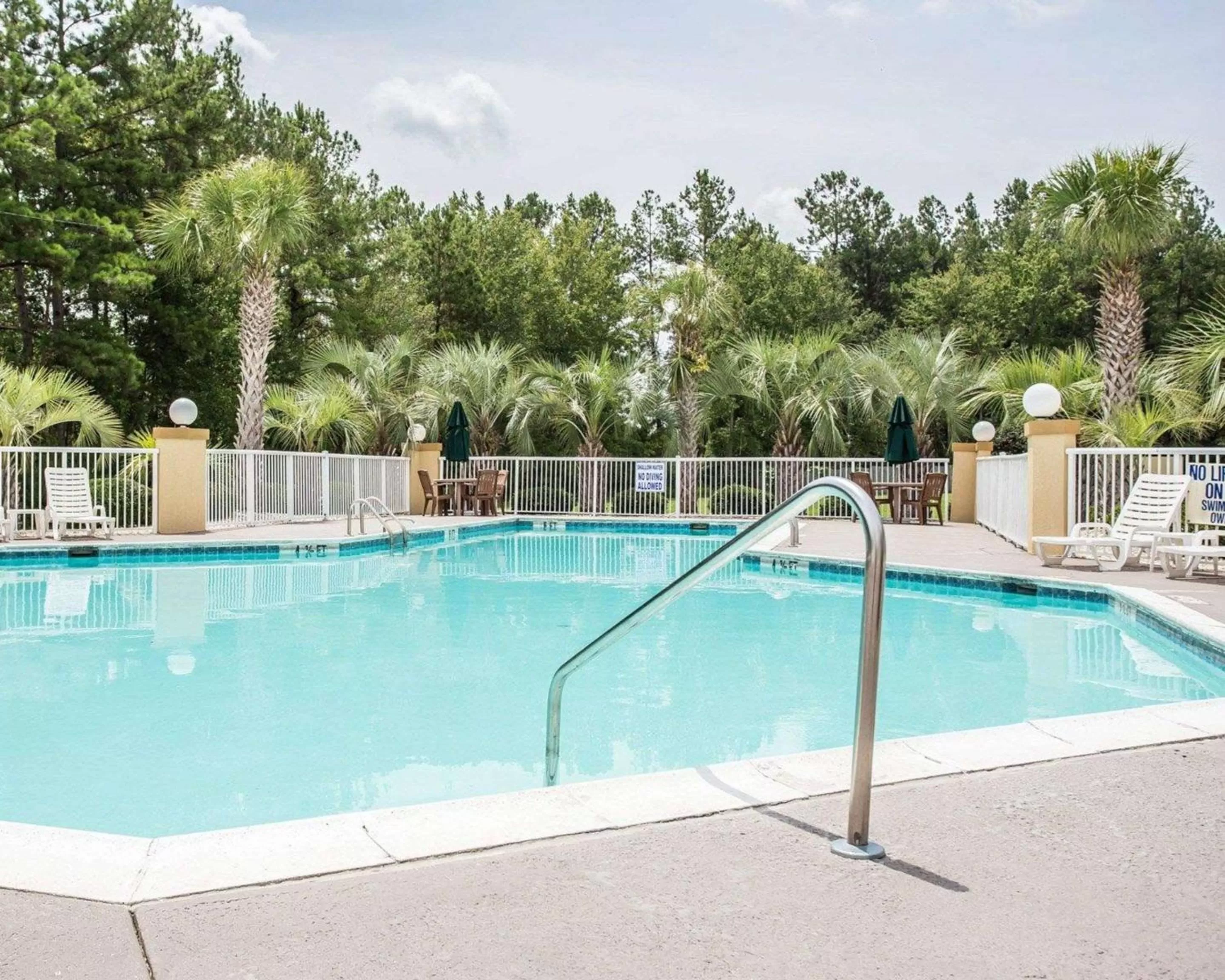 On site in Comfort Inn & Suites Walterboro I-95