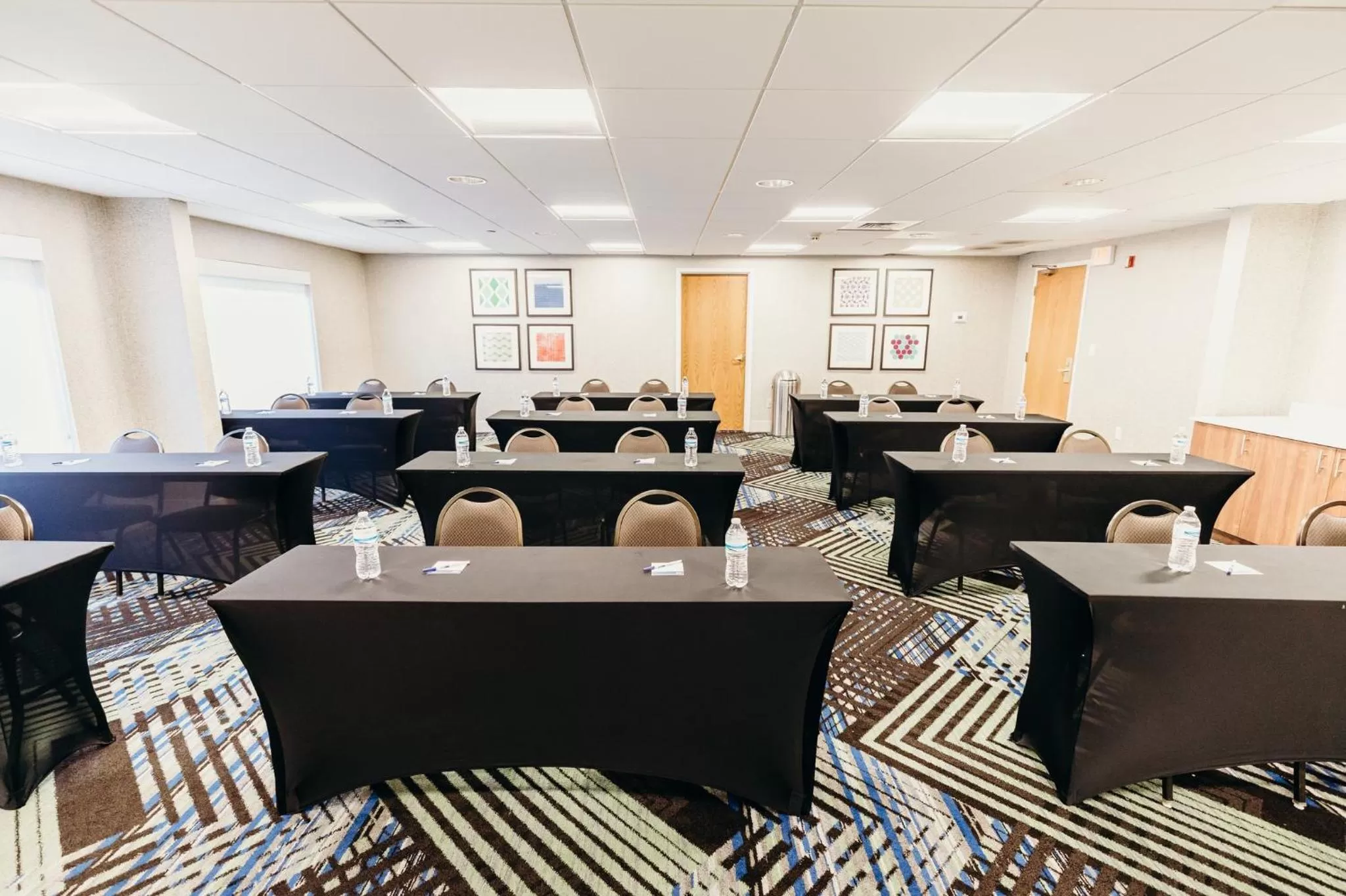 Meeting/conference room in Holiday Inn Express Atlanta - Northeast I-85 - Clairmont Road by IHG