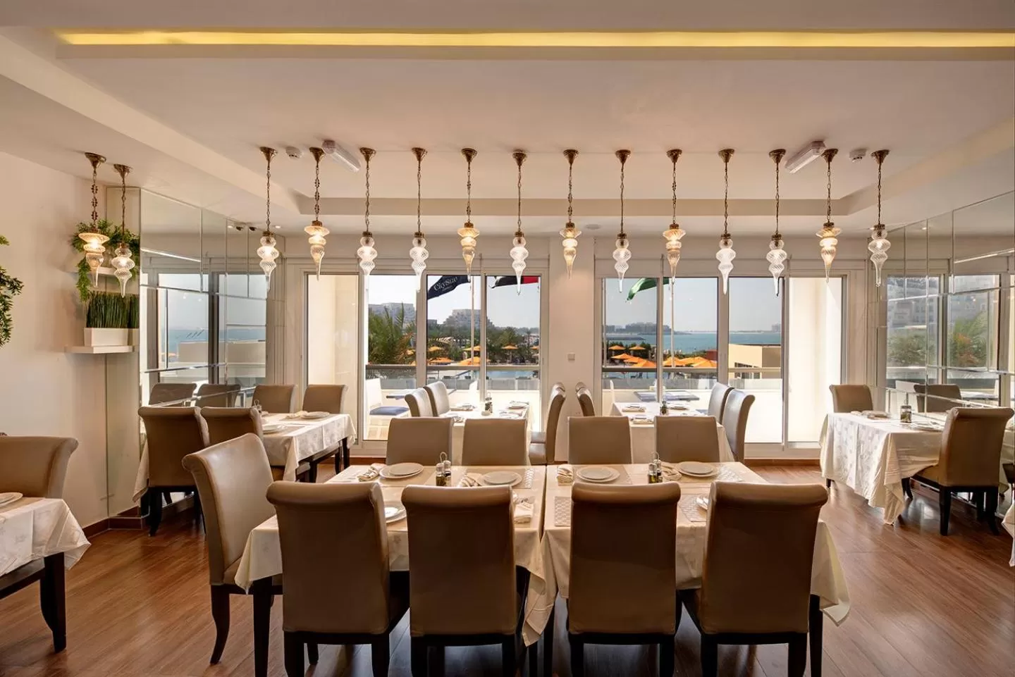 Restaurant/places to eat in City Stay Beach Hotel Apartments - Marjan Island