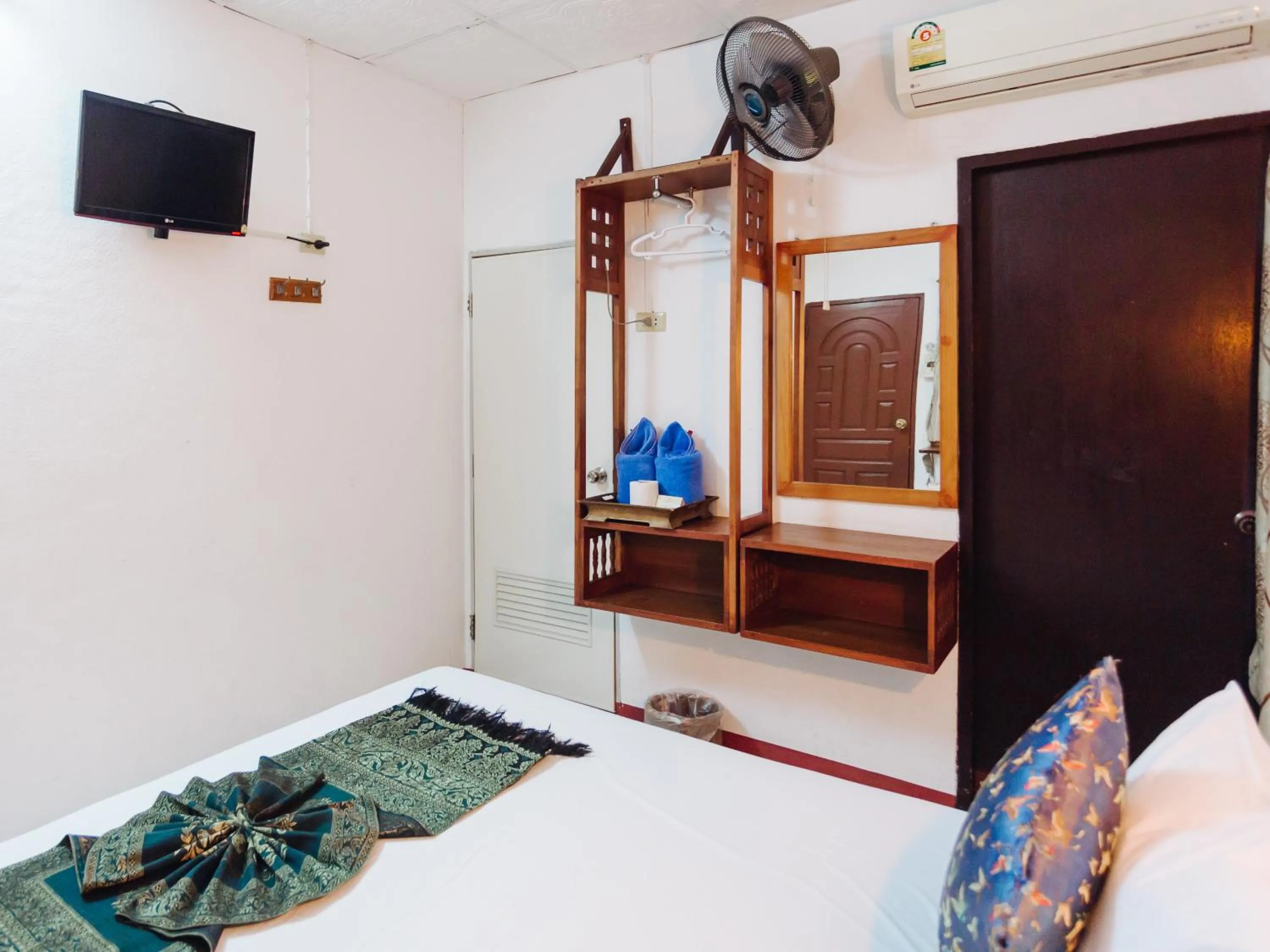 Bedroom, Bed in Rendezvous Oldtown Chiangmai