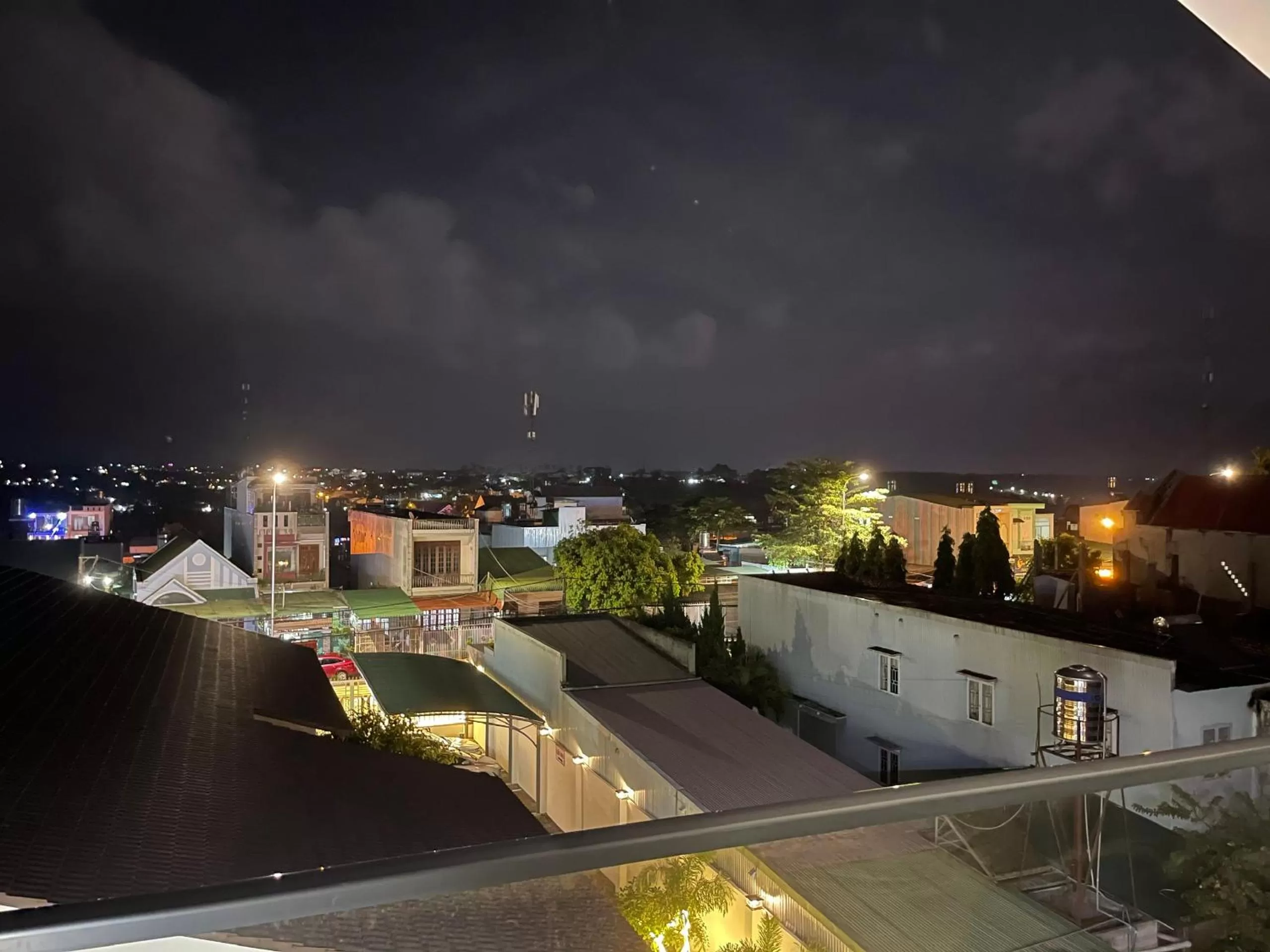 Property building in Khách sạn Nguyên Long