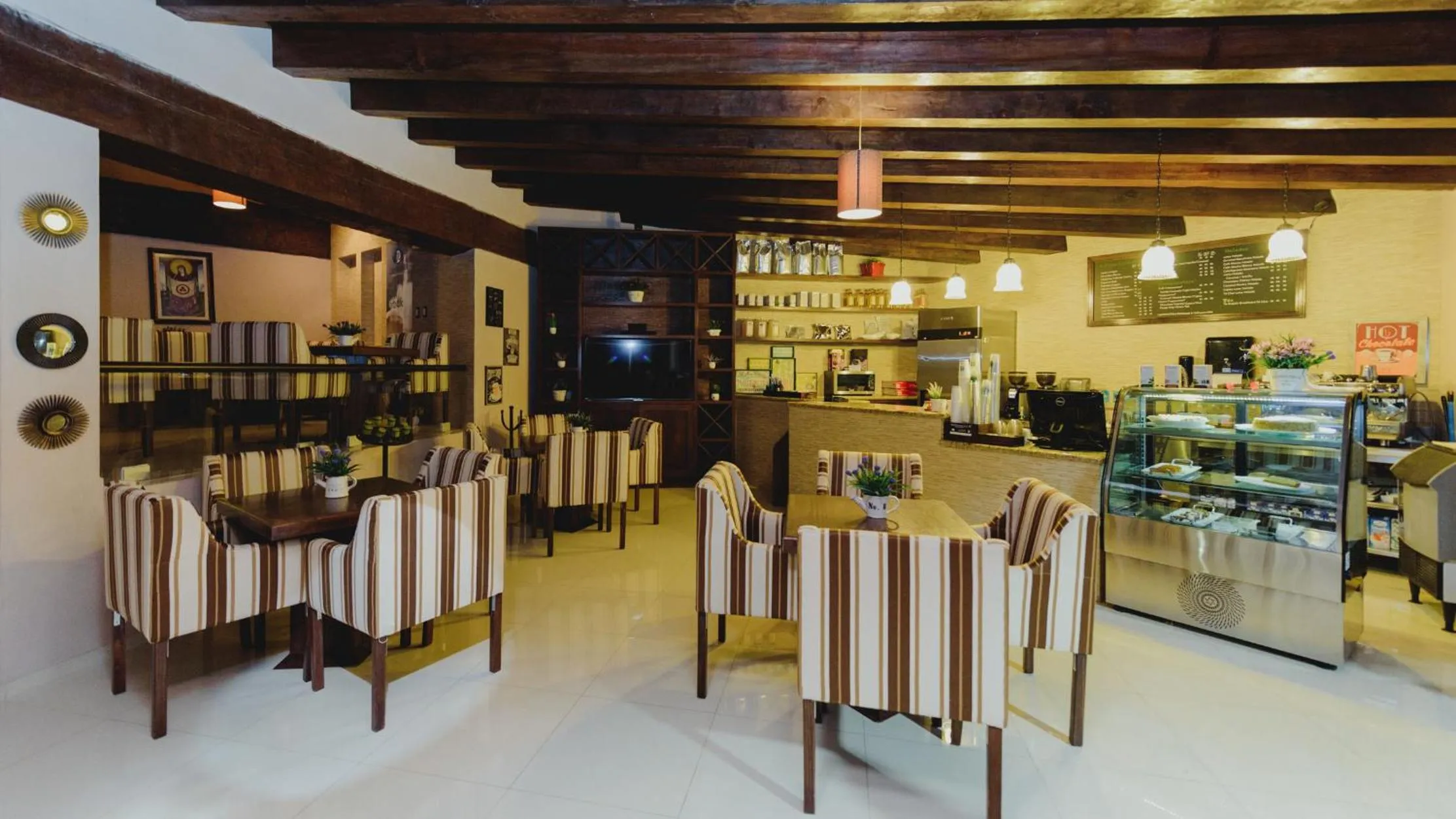 Restaurant/places to eat in Loto Azul Resort & Spa