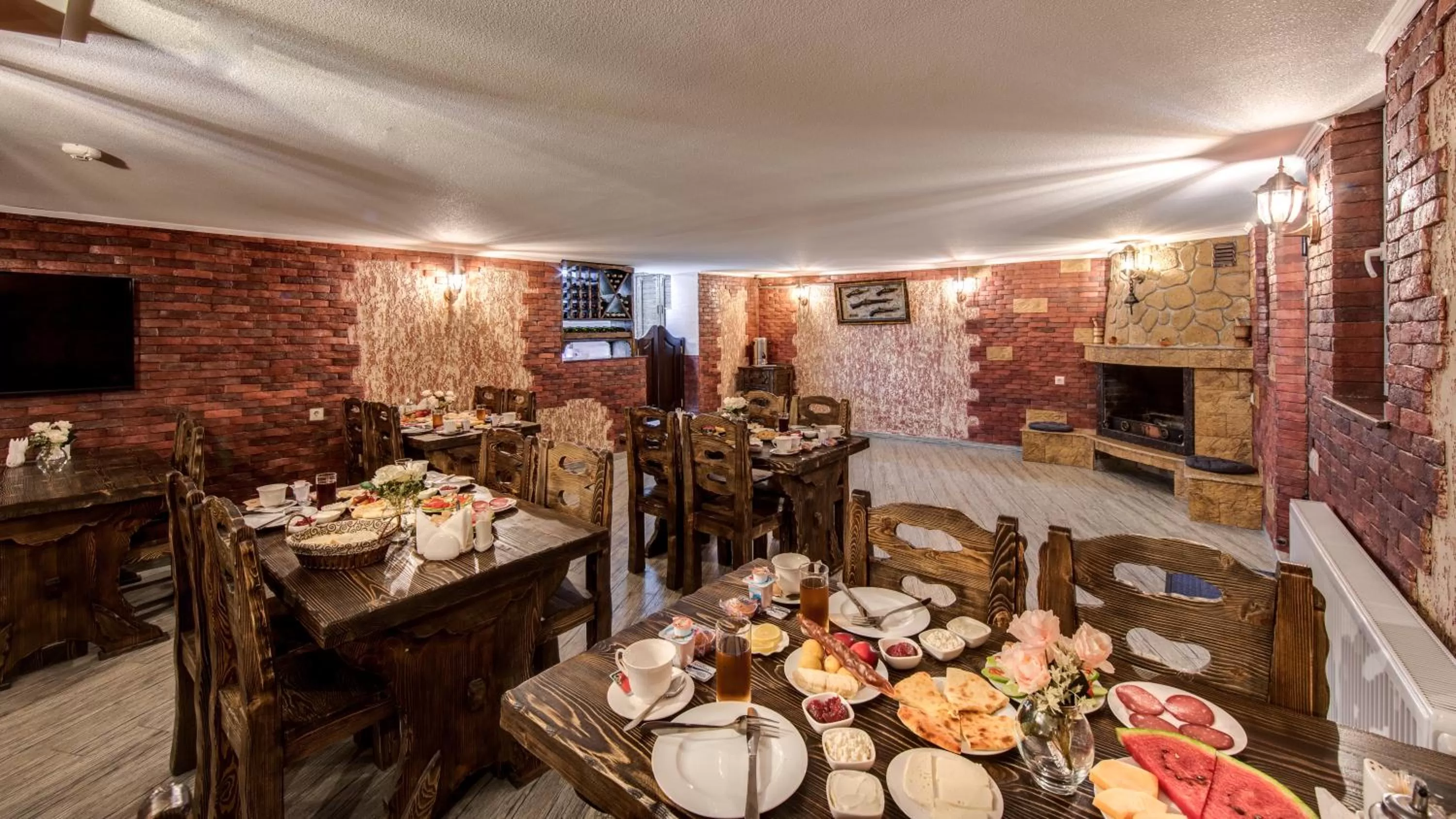 Restaurant/places to eat in Siberia Hotel