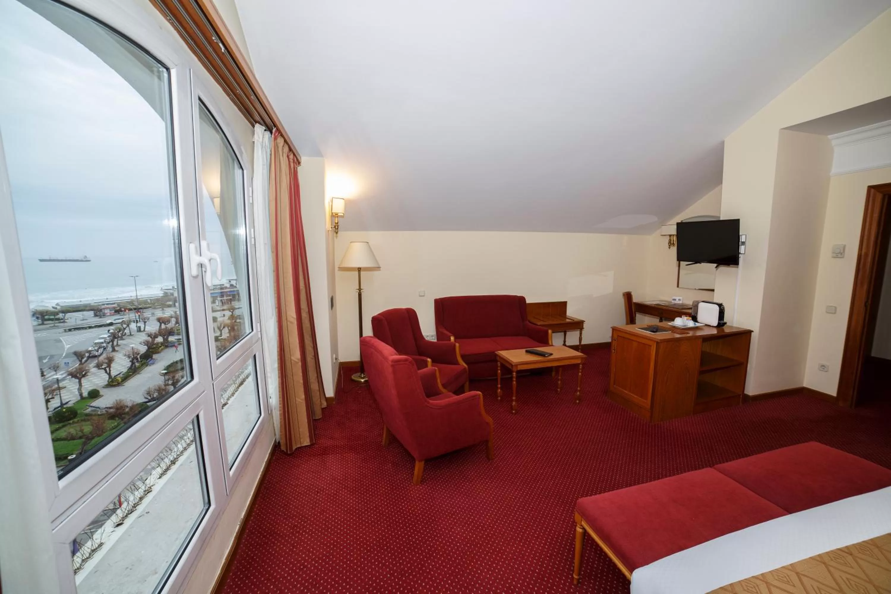 Photo of the whole room in Hotel Hoyuela