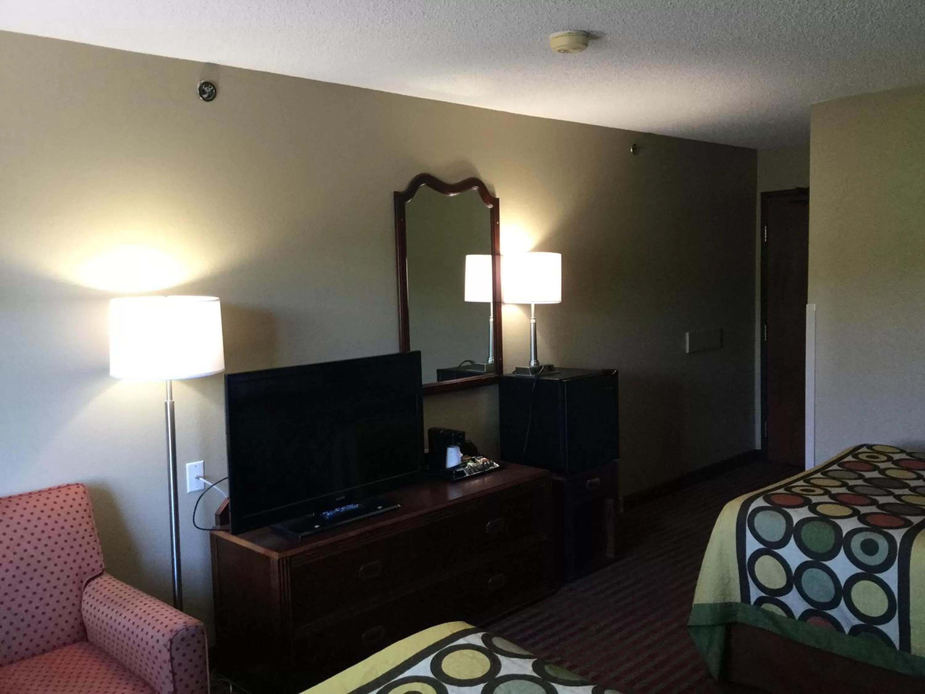 Bed in Super 8 by Wyndham Amsterdam