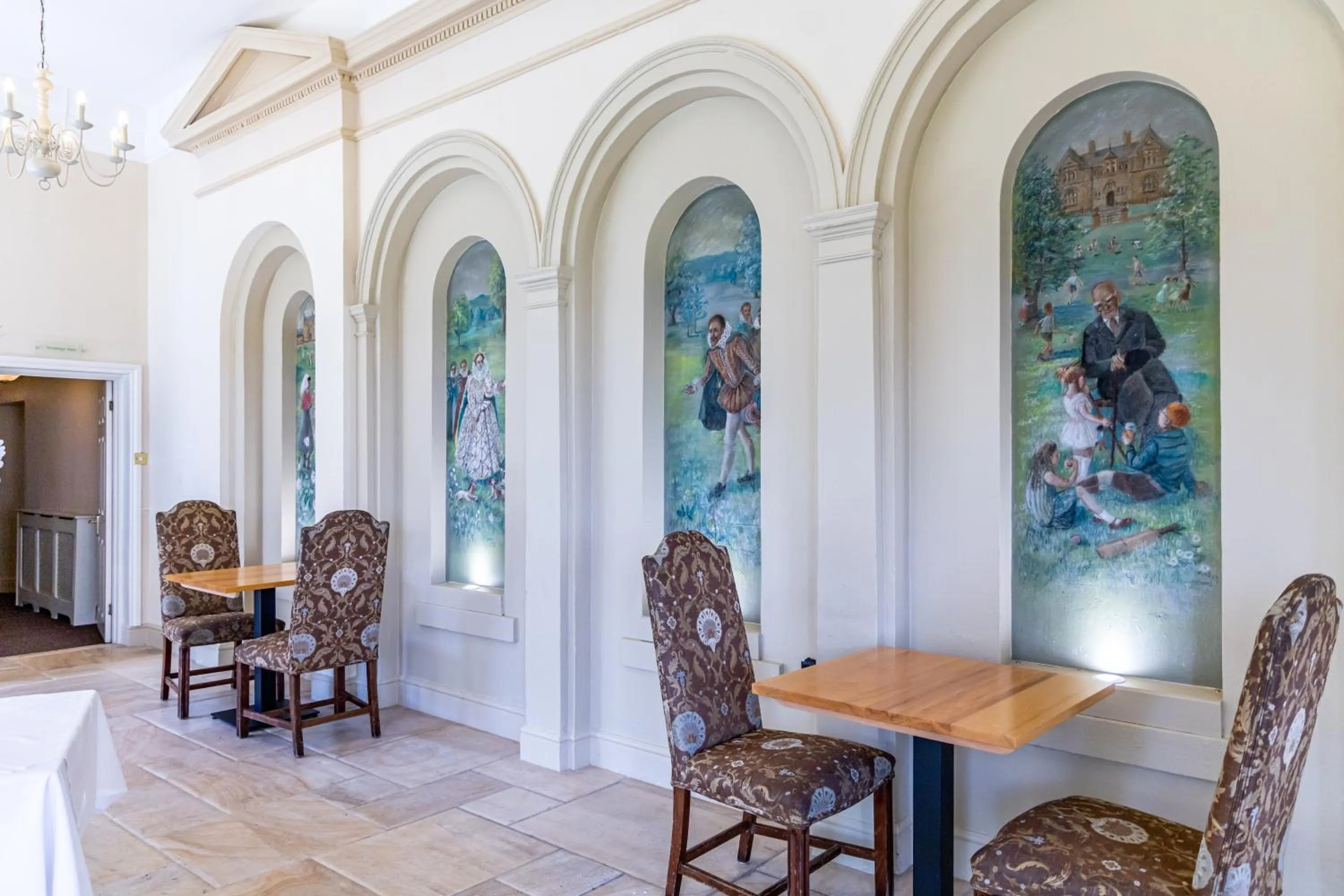 Dining area in Leigh Park Country House Hotel & Vineyard, BW Signature Collection
