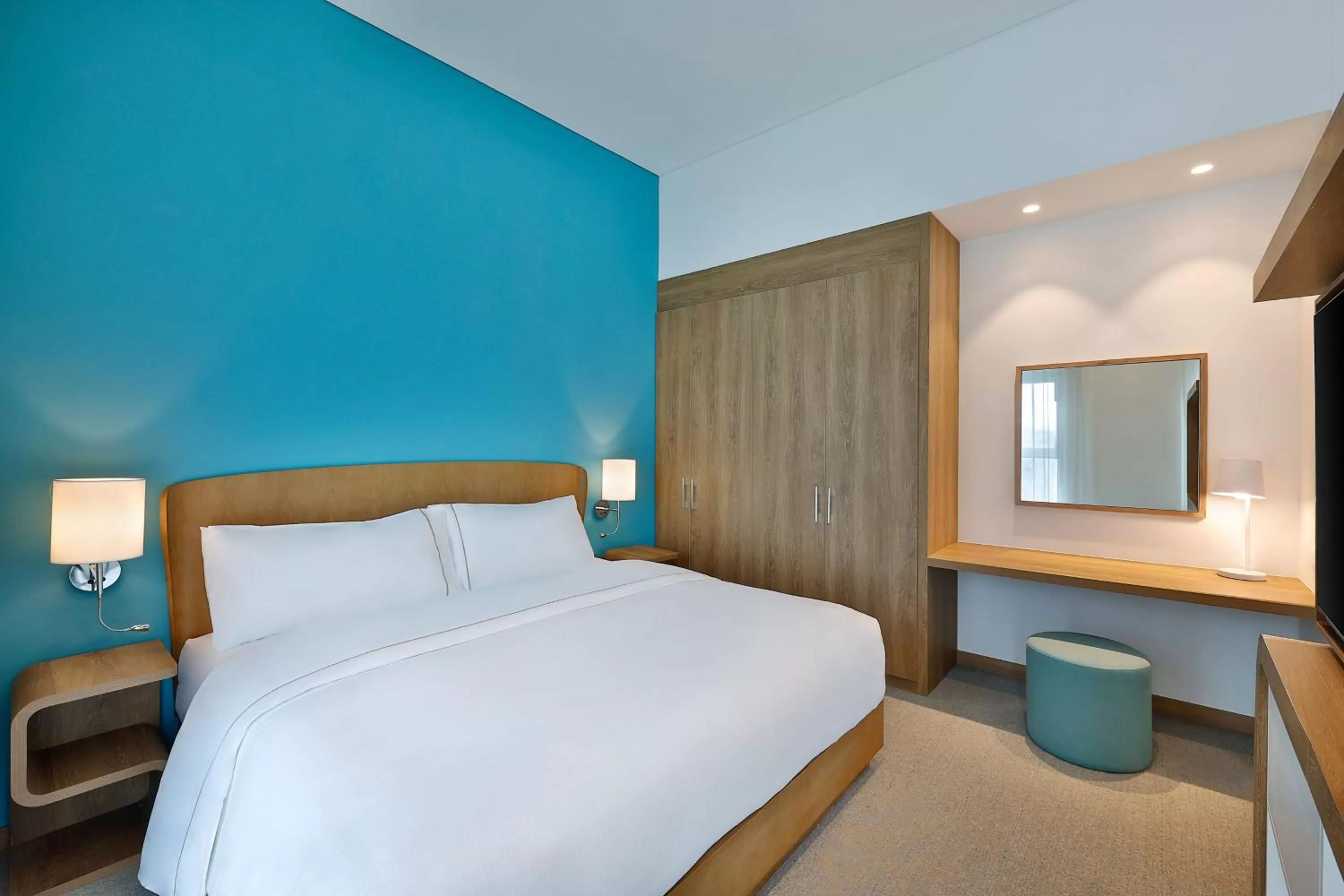 Photo of the whole room, Bed in Element Dubai Airport