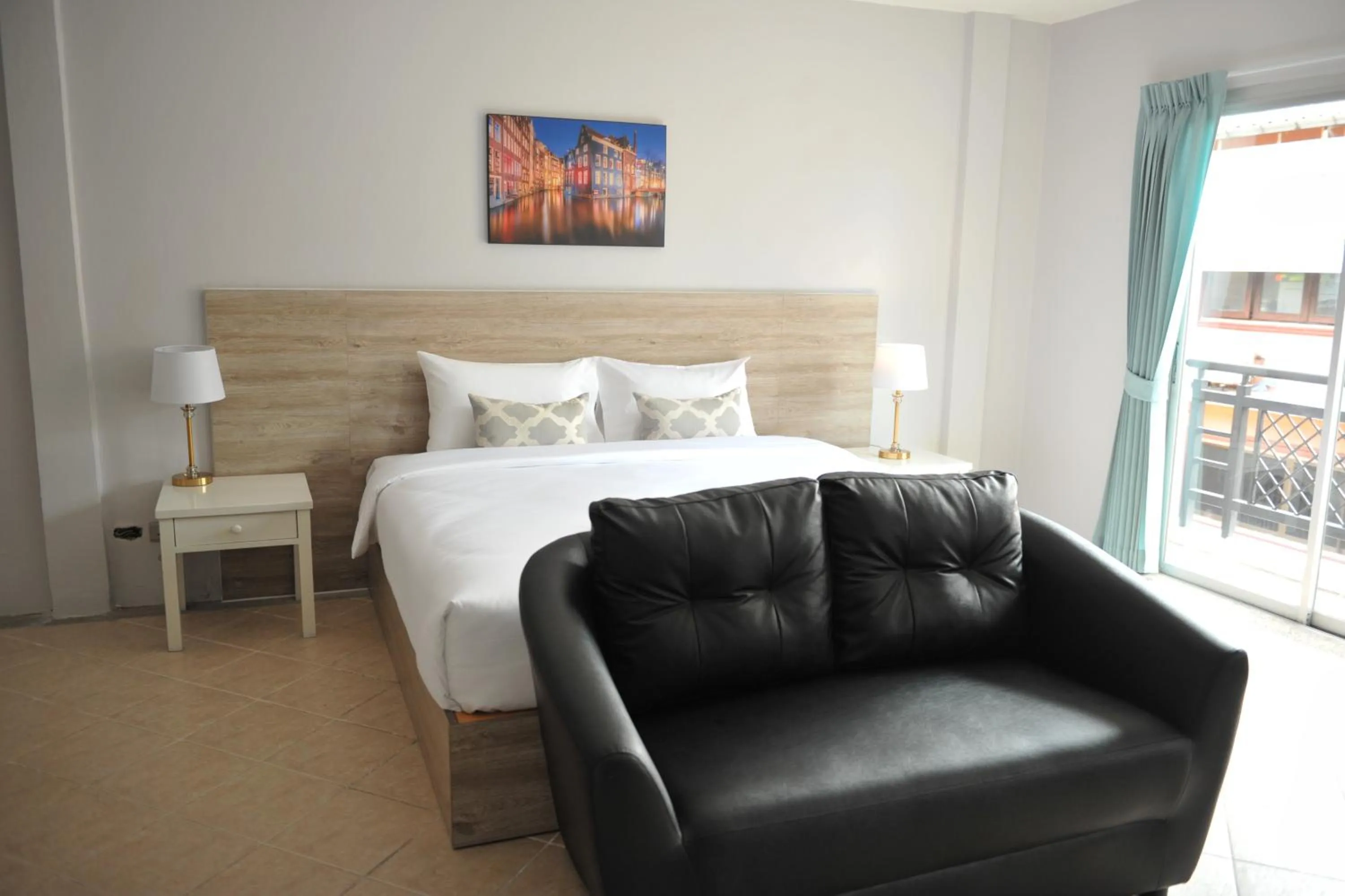 Bedroom, Bed in Drop Inn Bangkok