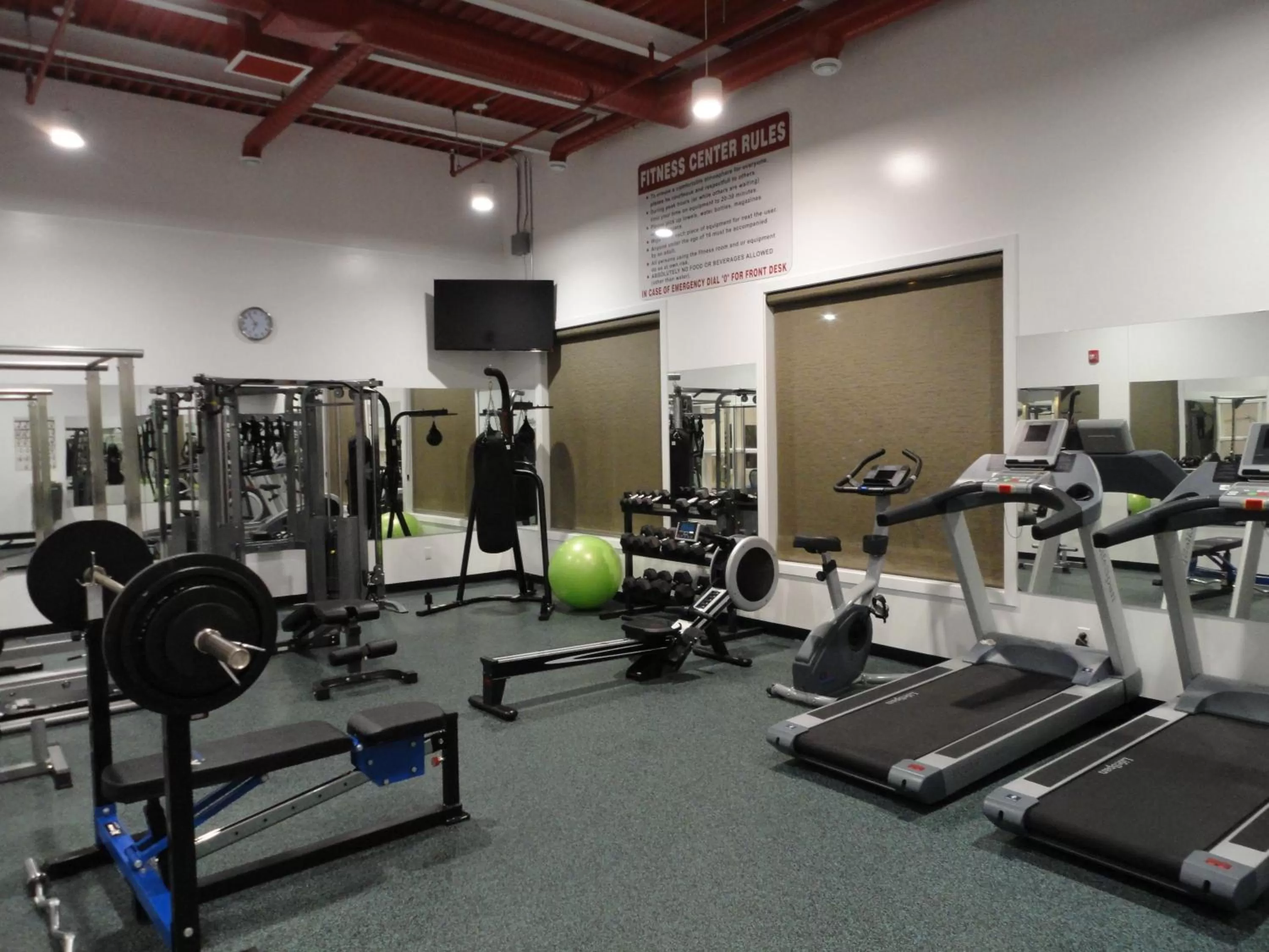 Fitness centre/facilities in Ramada by Wyndham Emerald Park/Regina East