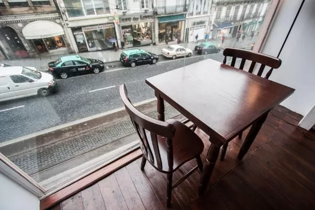 Restaurant/places to eat in Linha 22