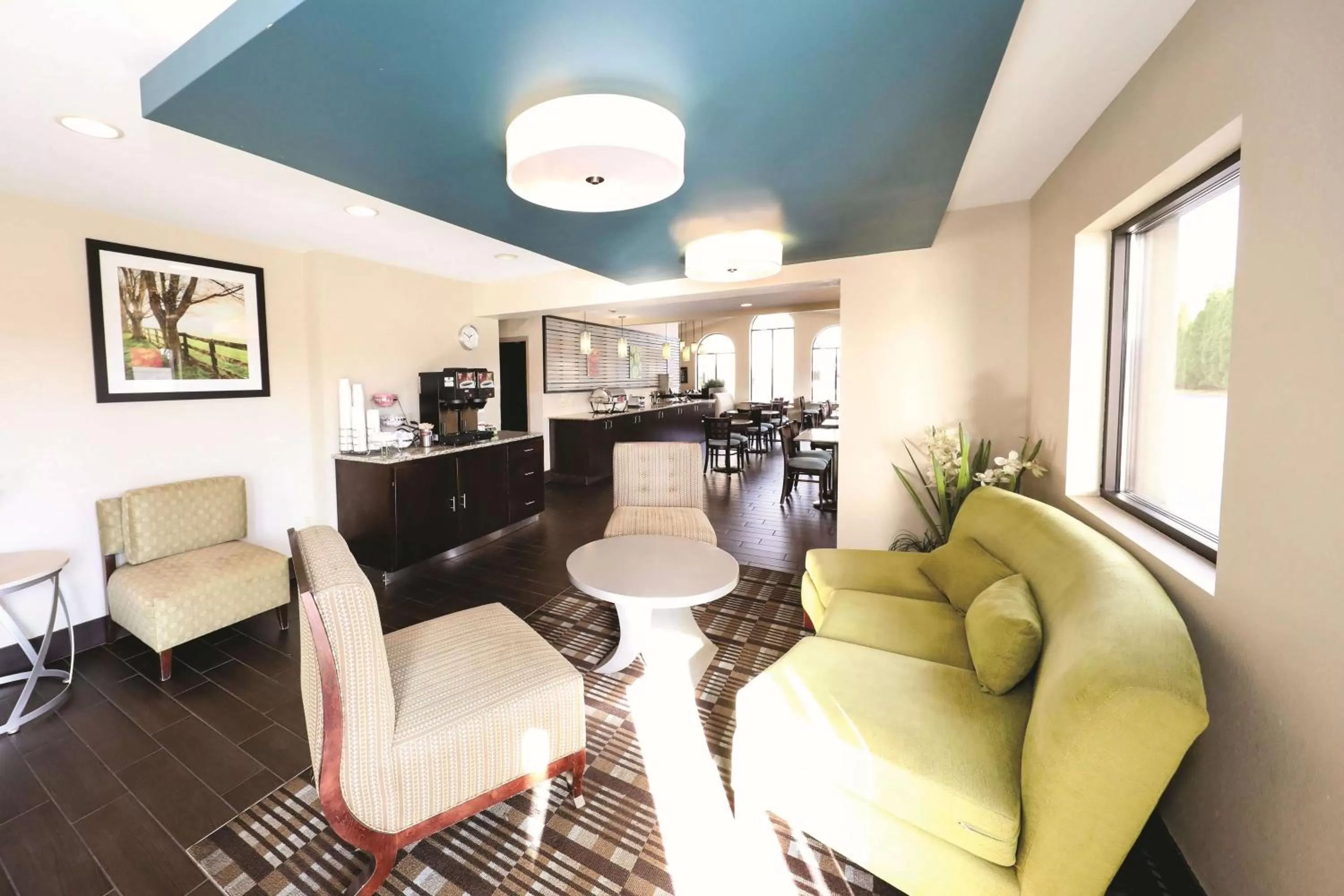 Lobby or reception in La Quinta Inn by Wyndham Sandusky near Cedar Point