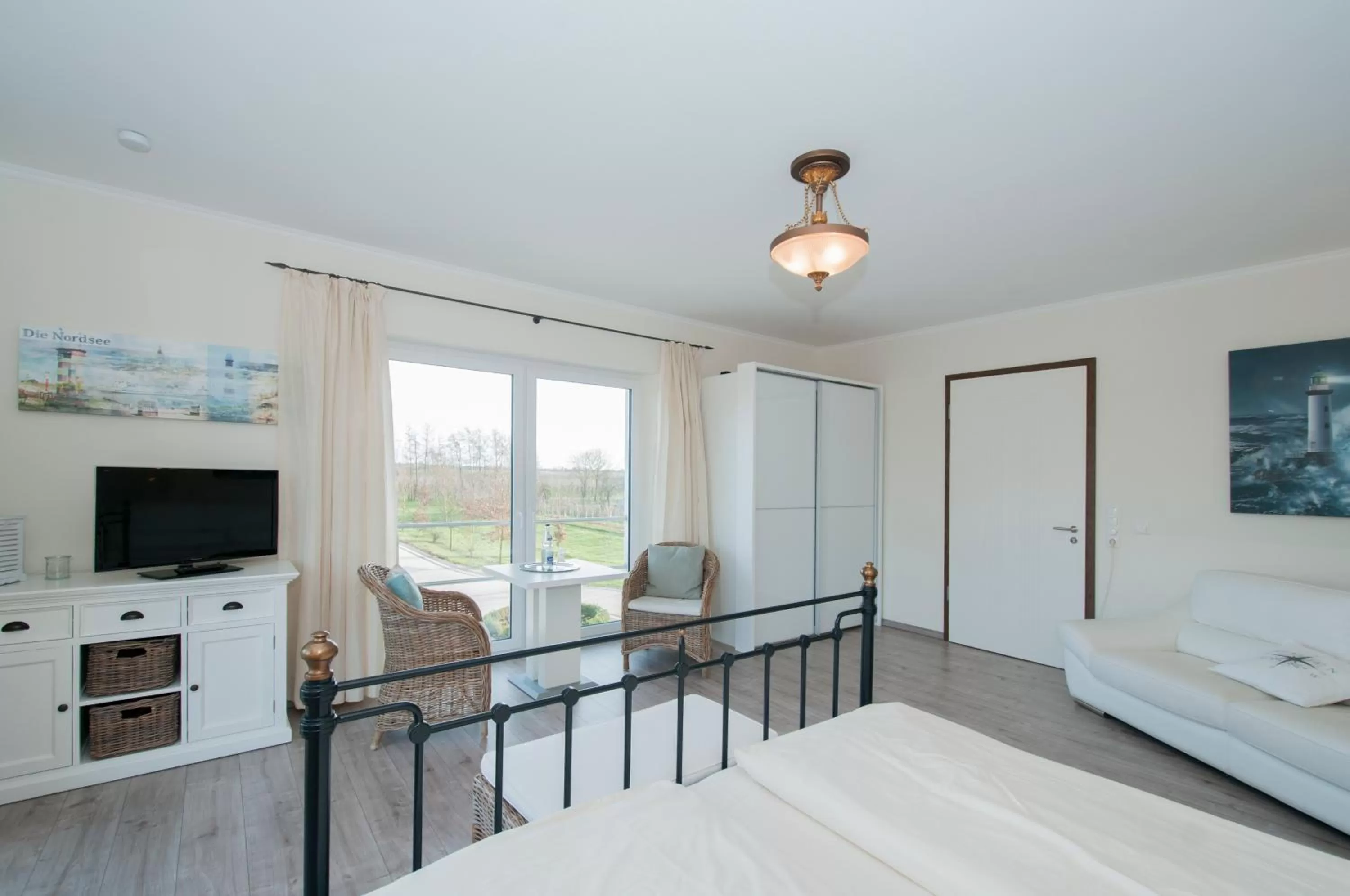 Photo of the whole room, Bed in Hotel Villa Altes Land