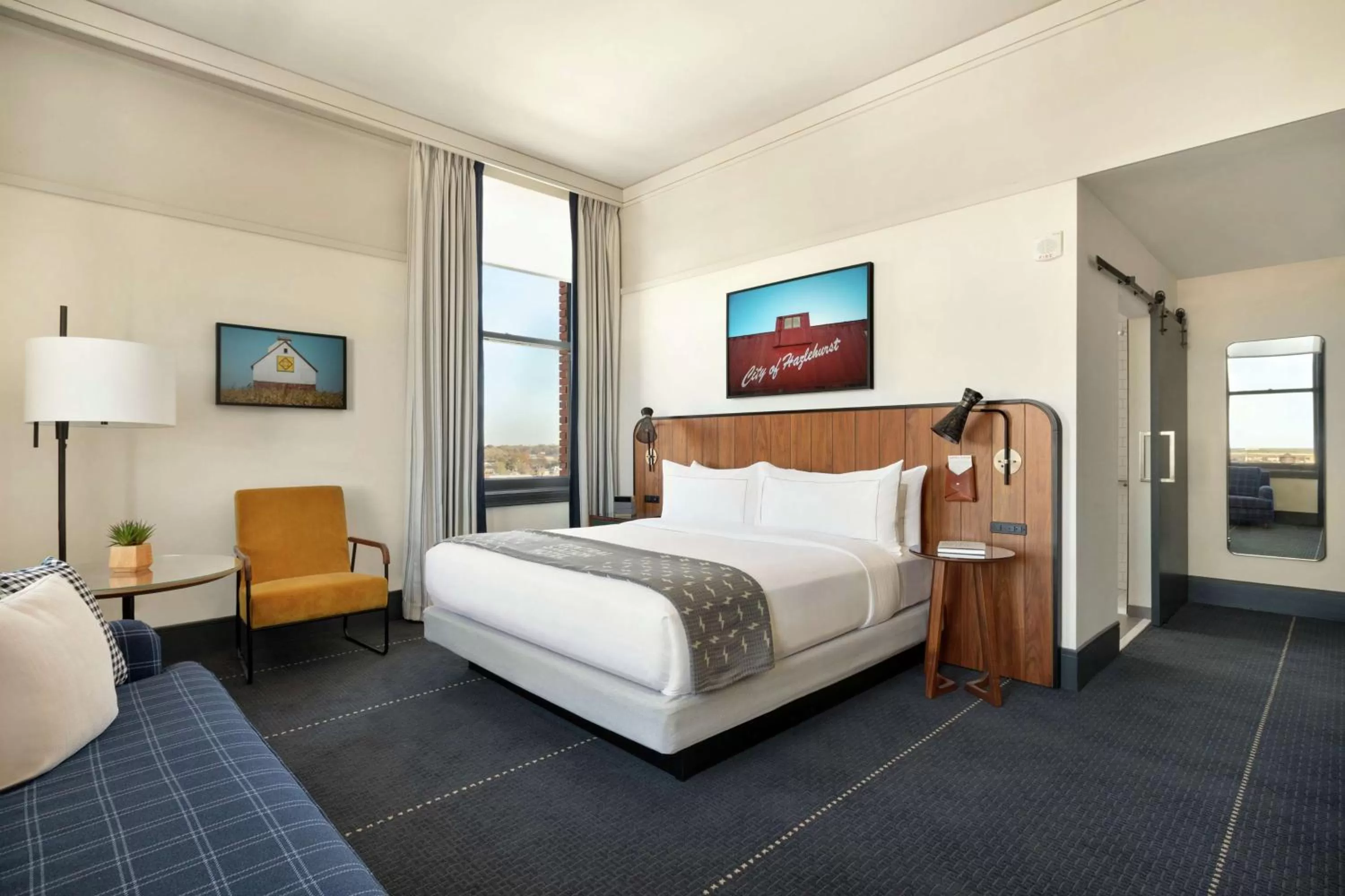King Room - Hearing Accessible in The Central Station Memphis, Curio Collection By Hilton