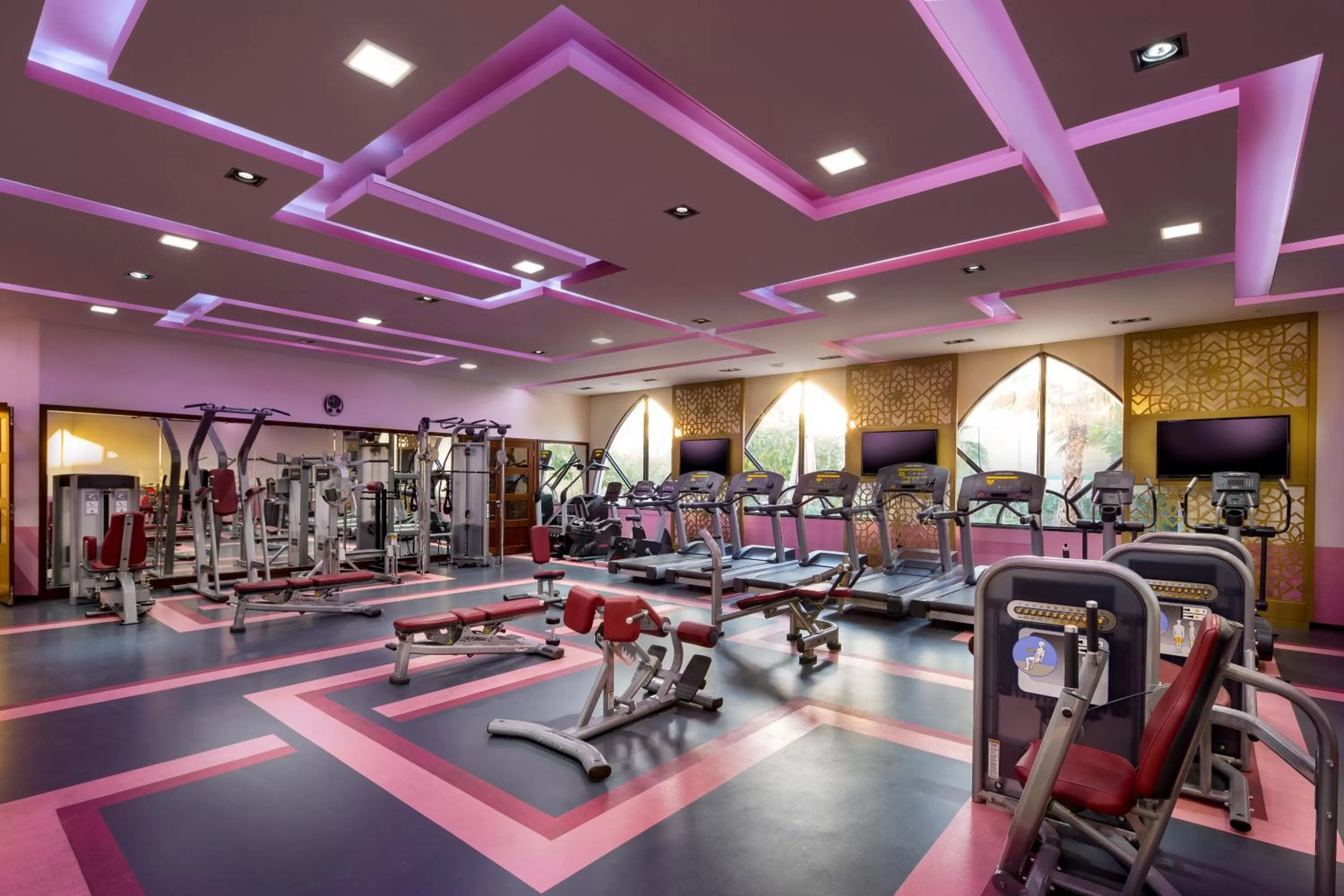 Fitness centre/facilities in Metropolitan Al Mafraq Hotel