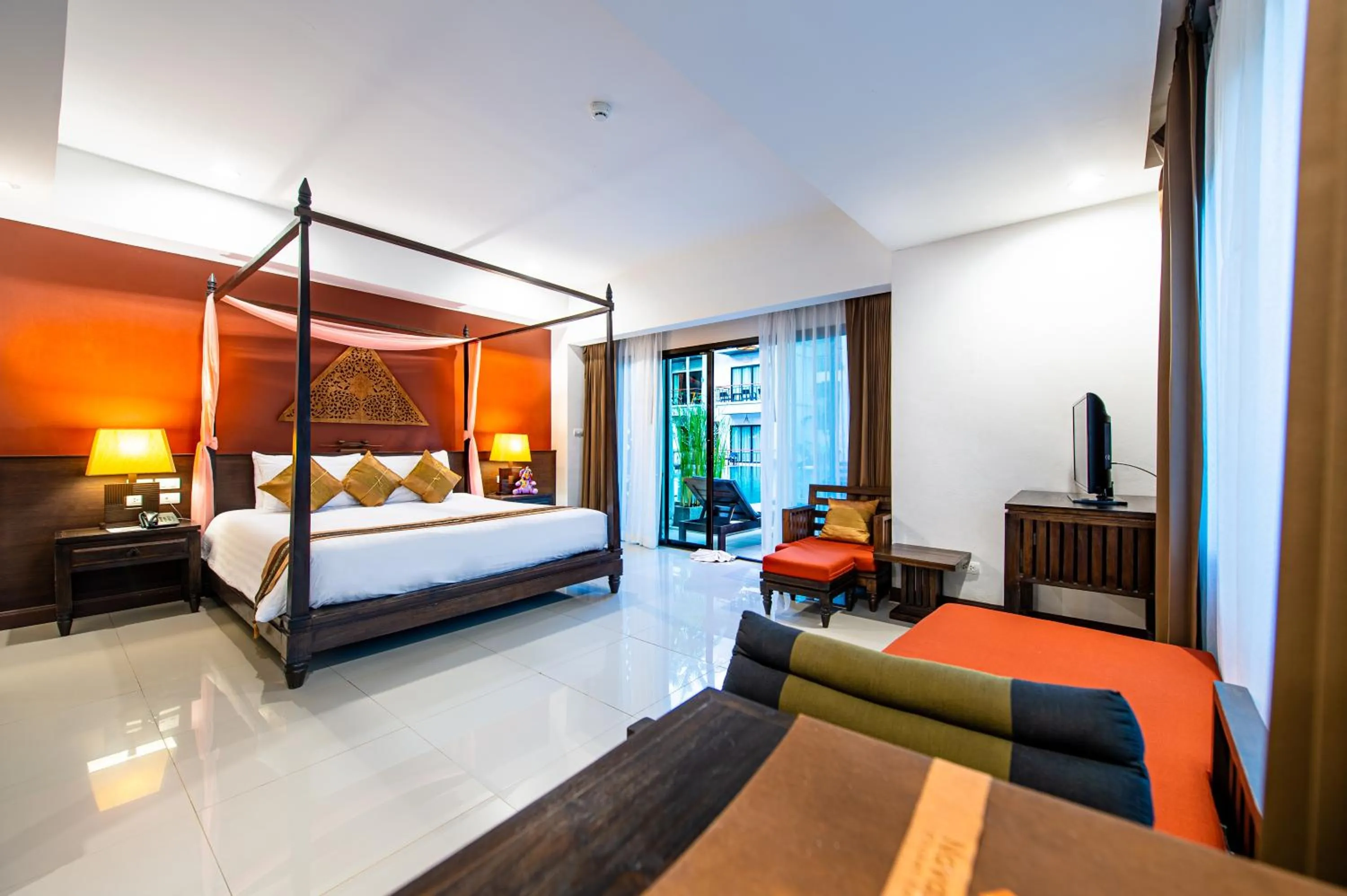 Photo of the whole room, Bed in Navatara Phuket Resort