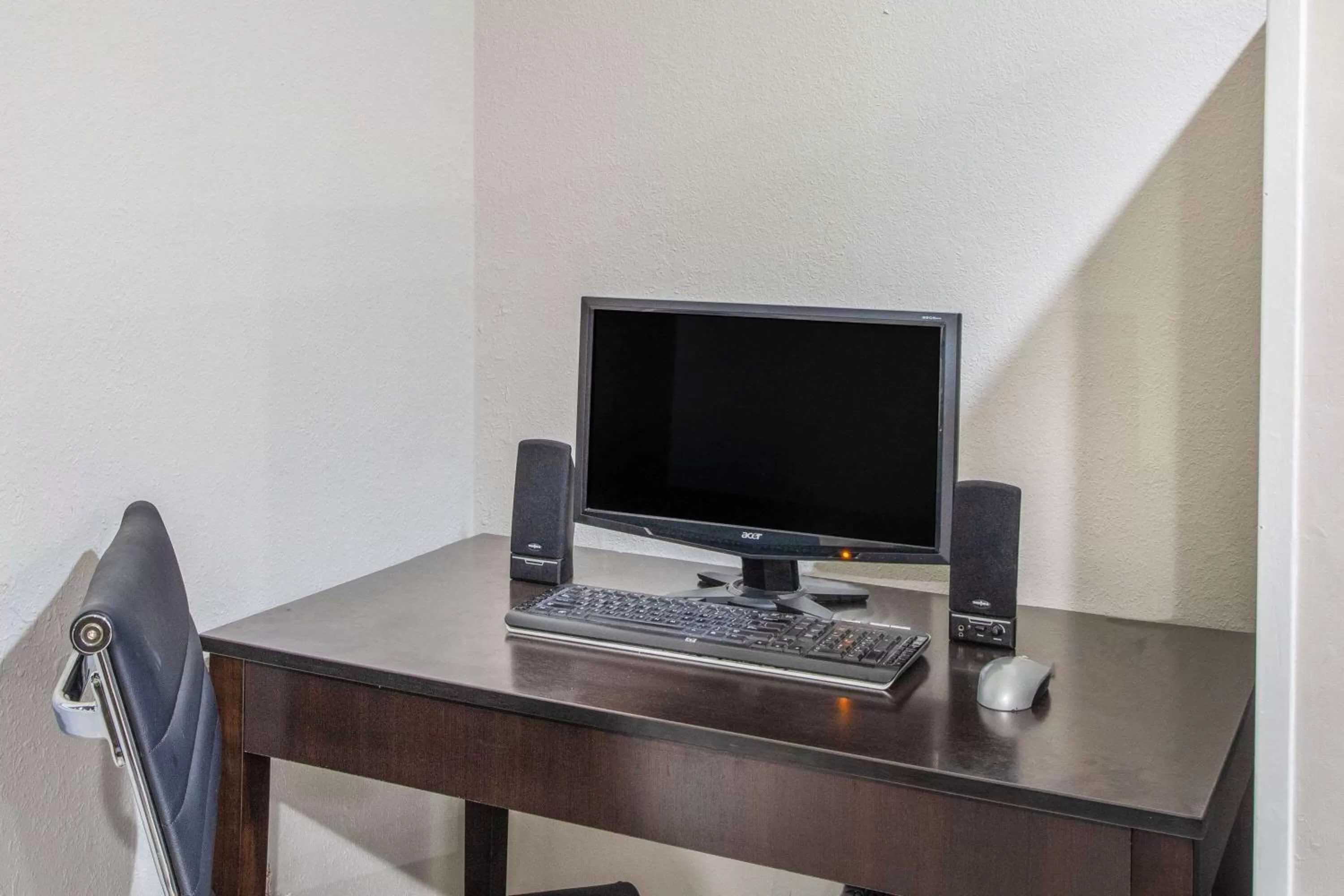 On site in Super 8 by Wyndham Florence