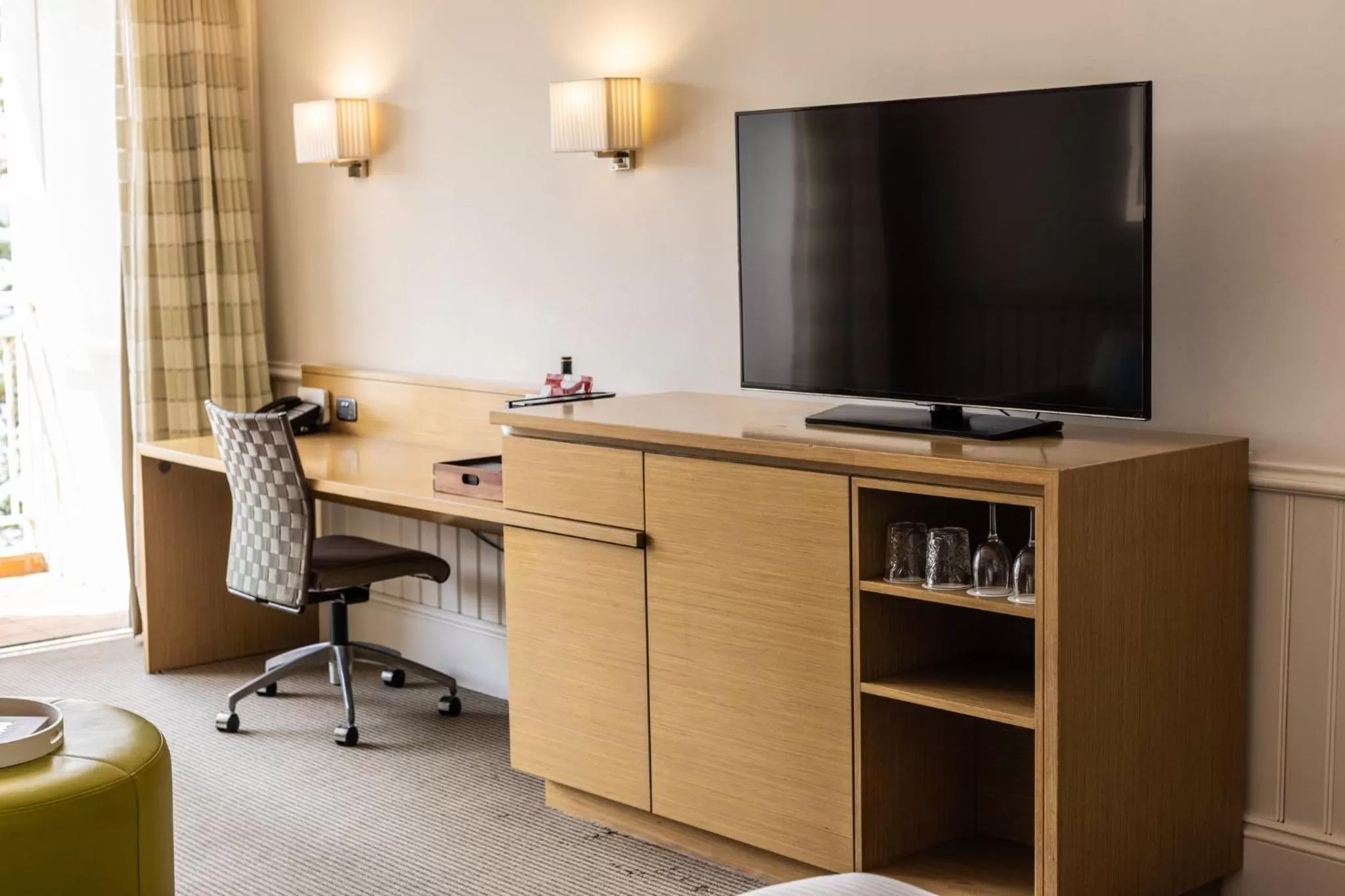 Photo of the whole room in Crowne Plaza Terrigal Pacific by IHG