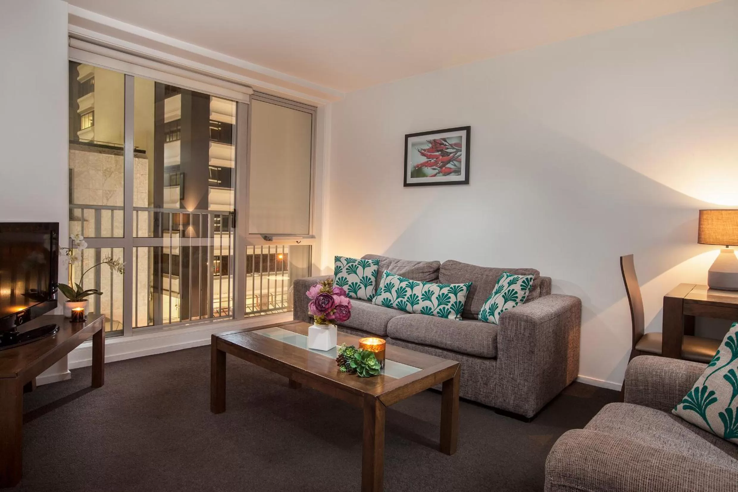 Living room in Barclay Suites