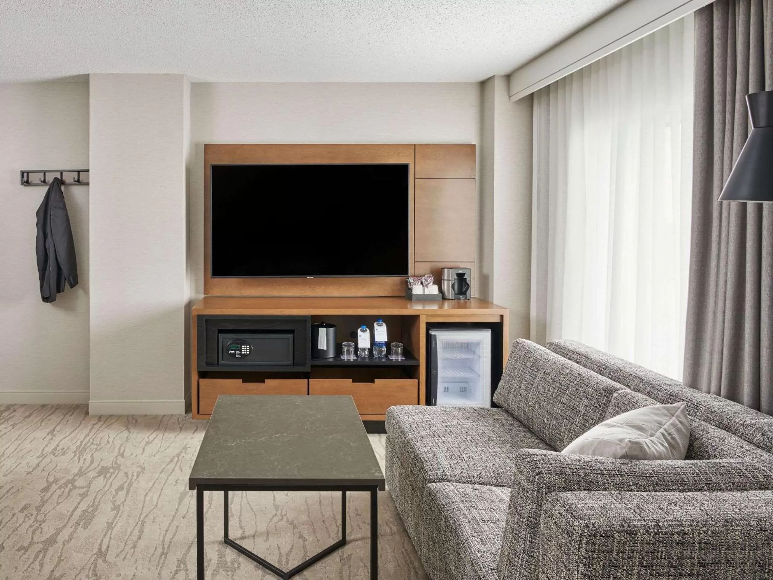 Bedroom in Hyatt Regency Deerfield