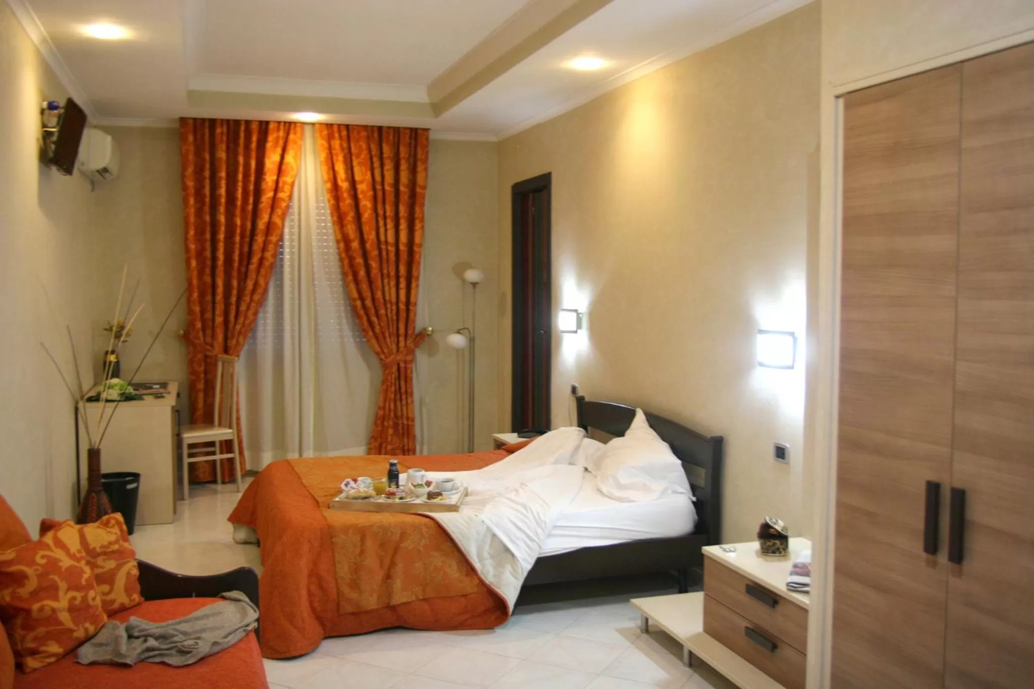 Photo of the whole room, Bed in Hotel Daytona Palace