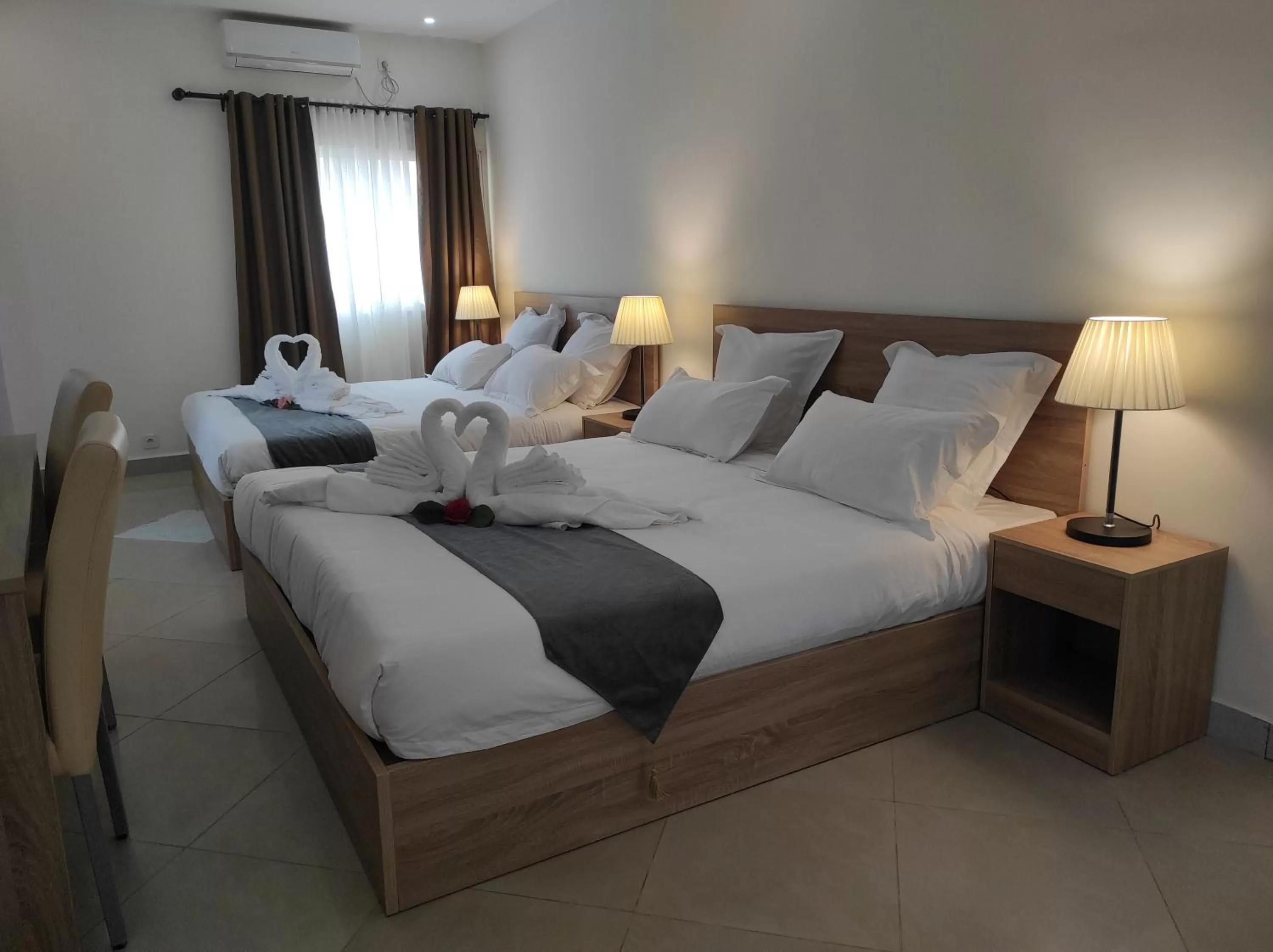 Family, Bed in Downtown Hotel