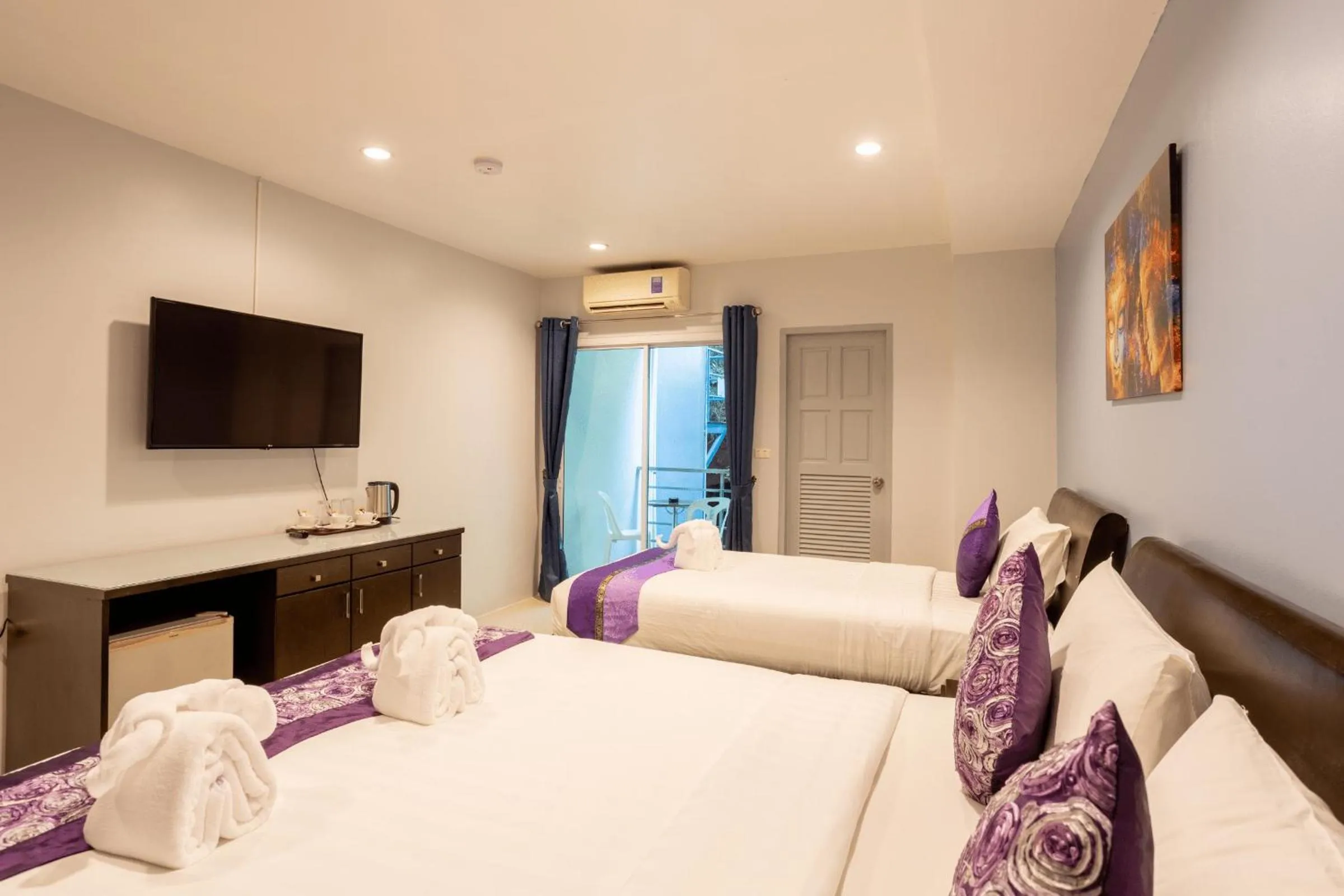 Bed in The Great @Patong Hotel