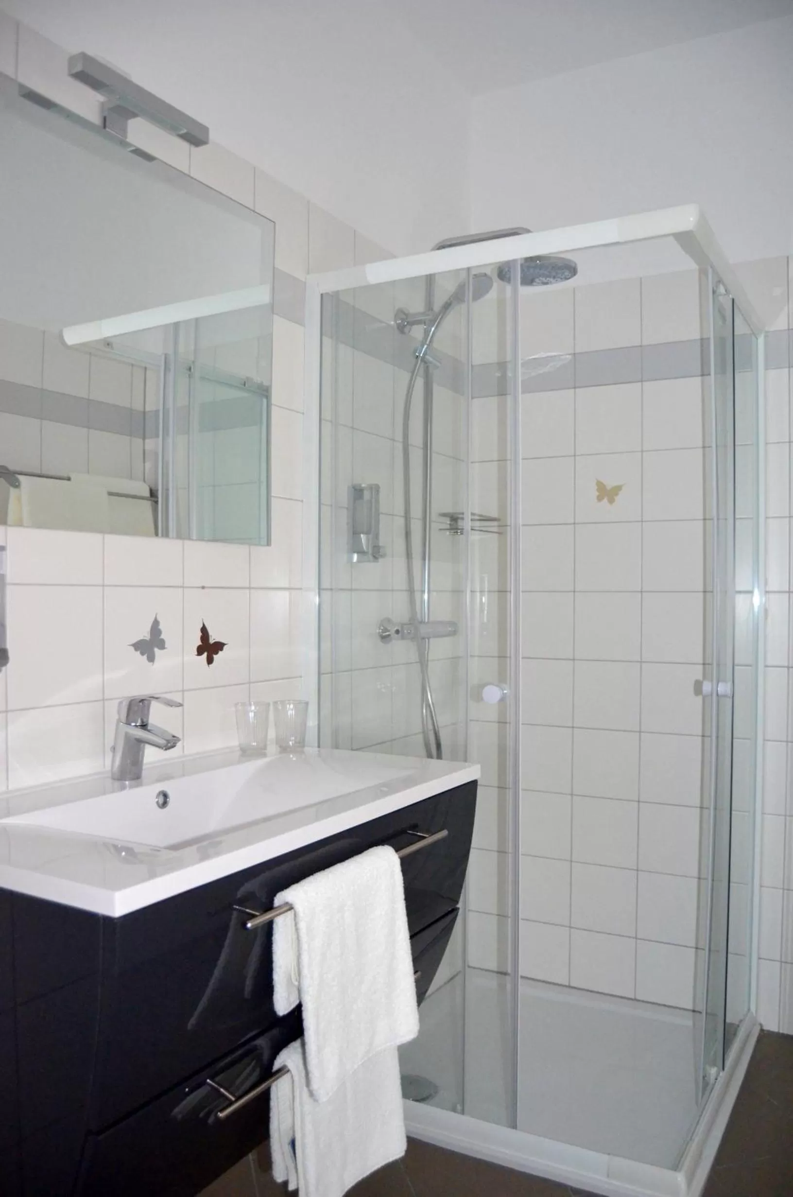 Shower in Pension zum Strell