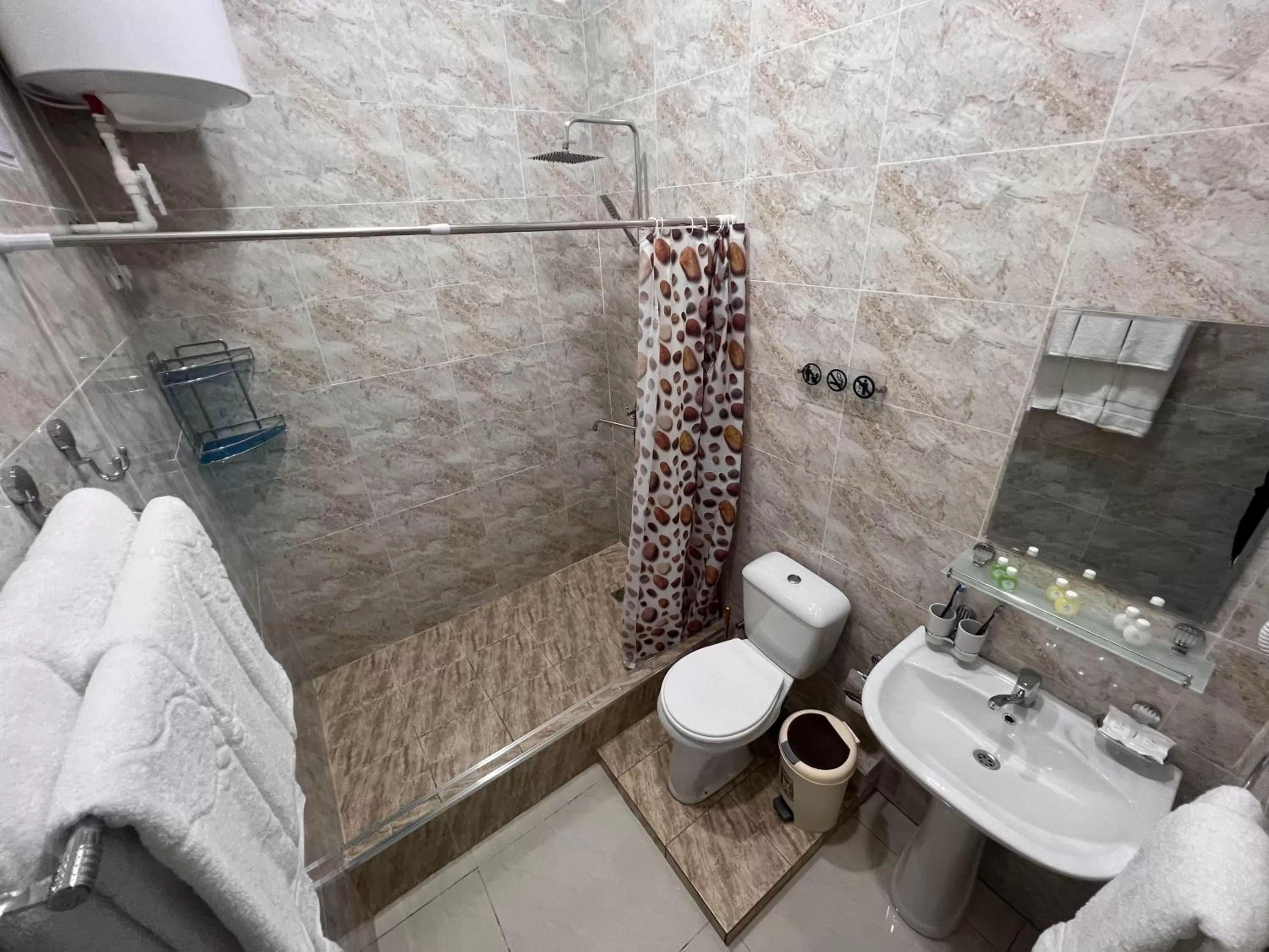 Shower in Rever Hotel