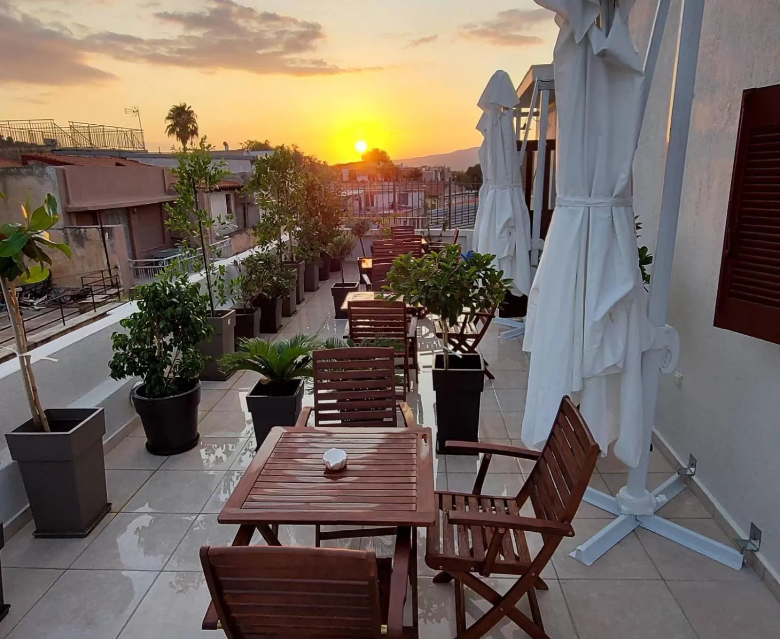 Property building in Theasis Athens