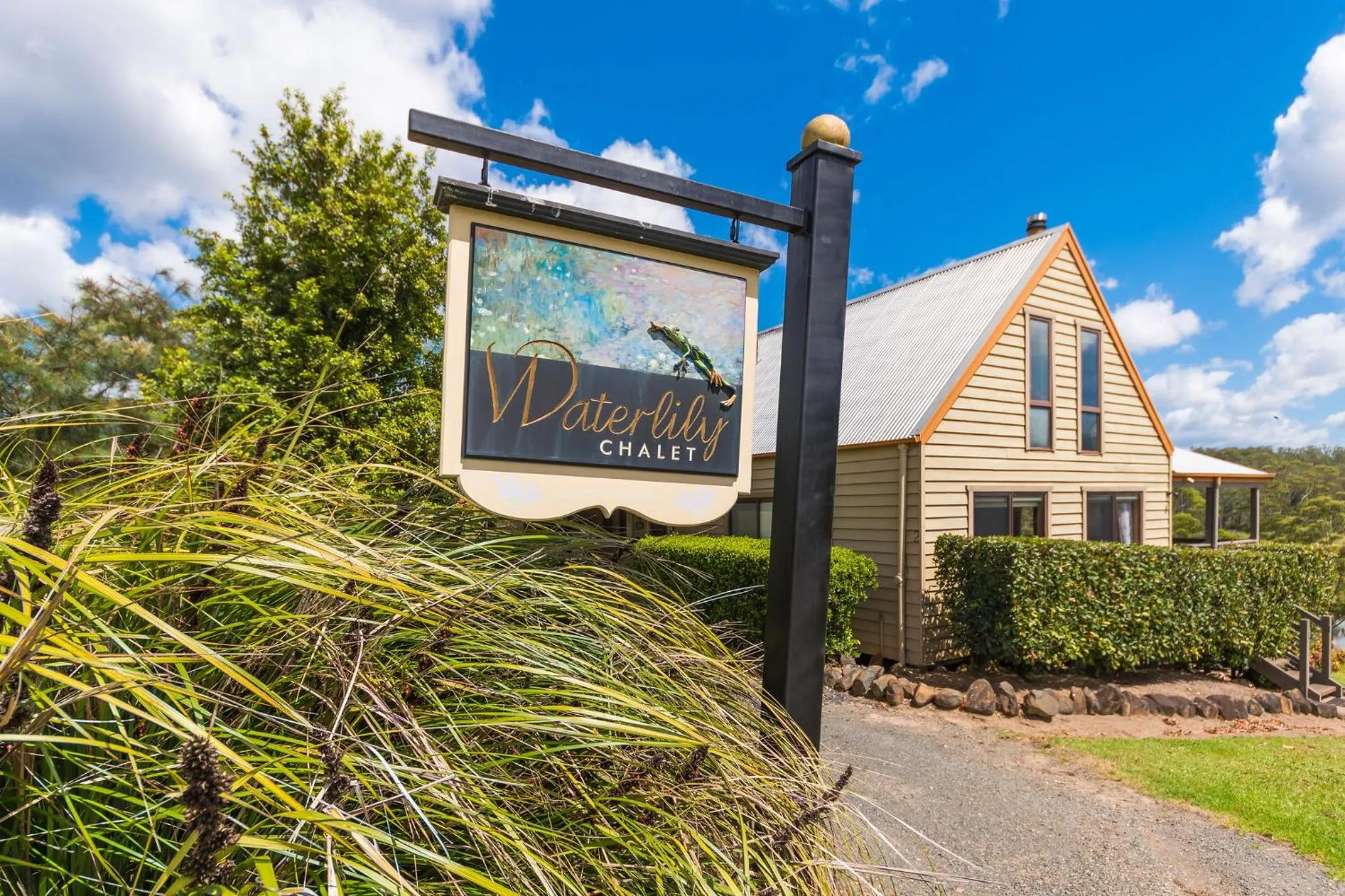 Property building in Clarendon Forest Retreat