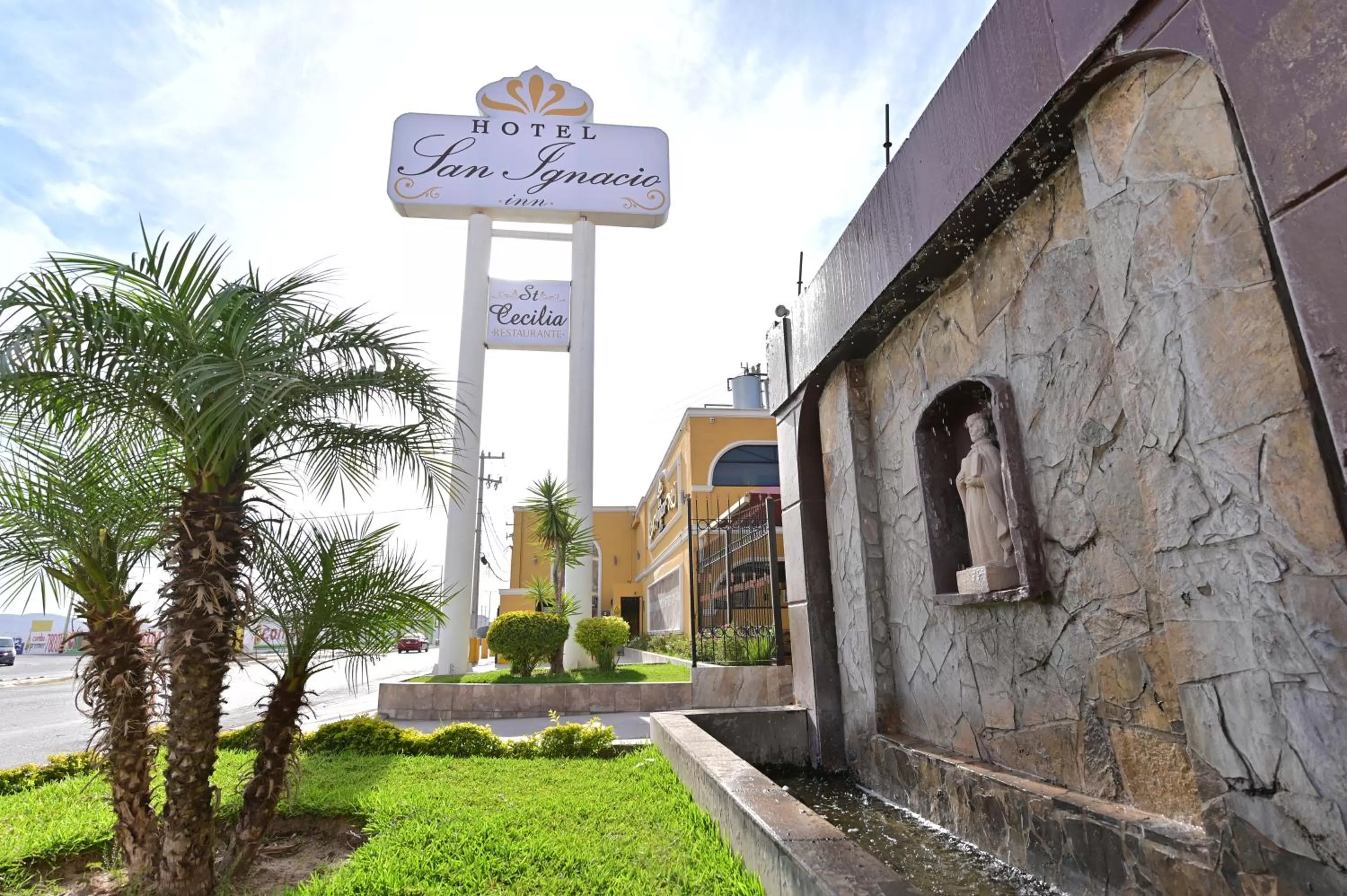 Day in Hotel San Ignacio Inn