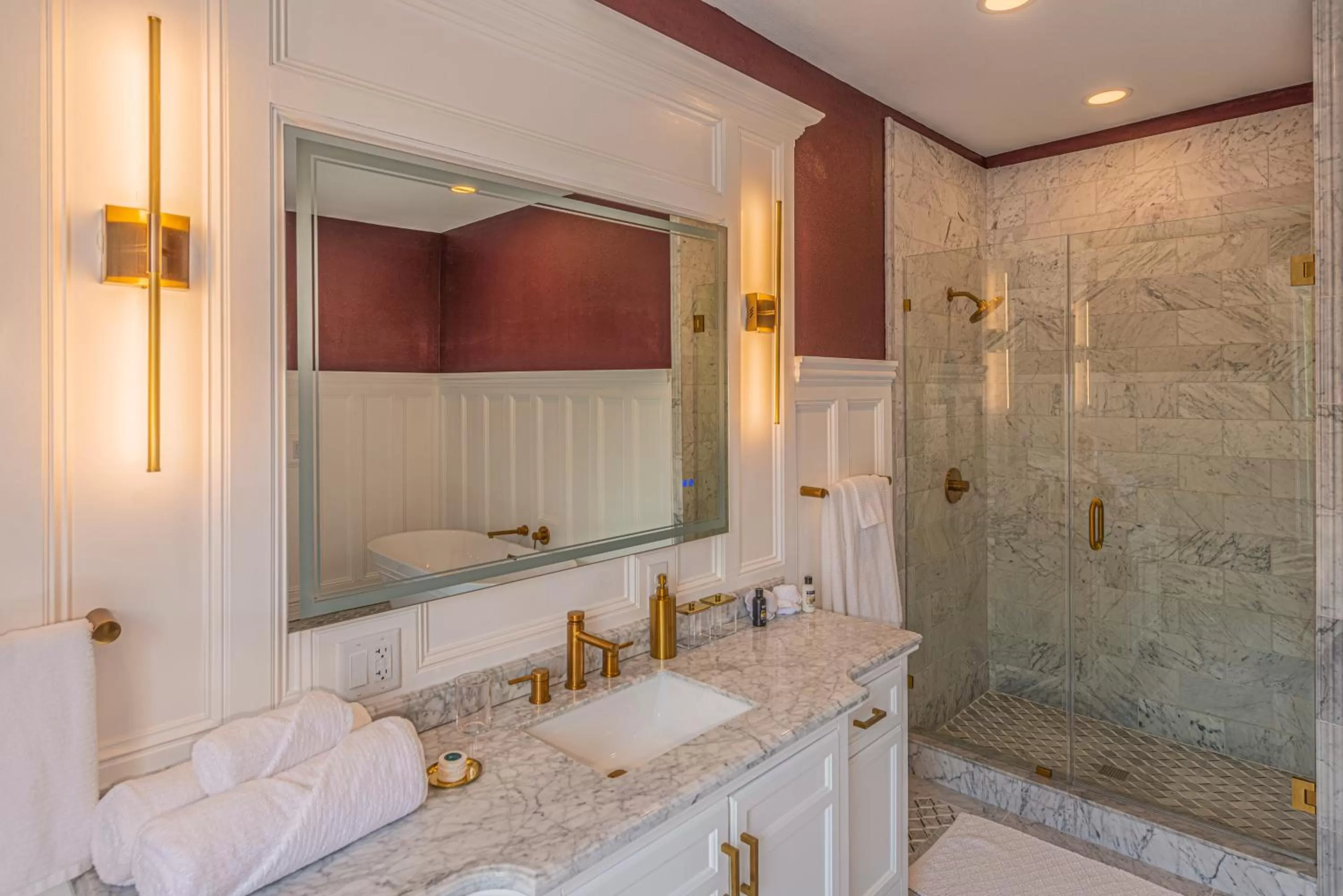 Shower in Orman Mansion - Pueblo's Most Luxurious Stay!