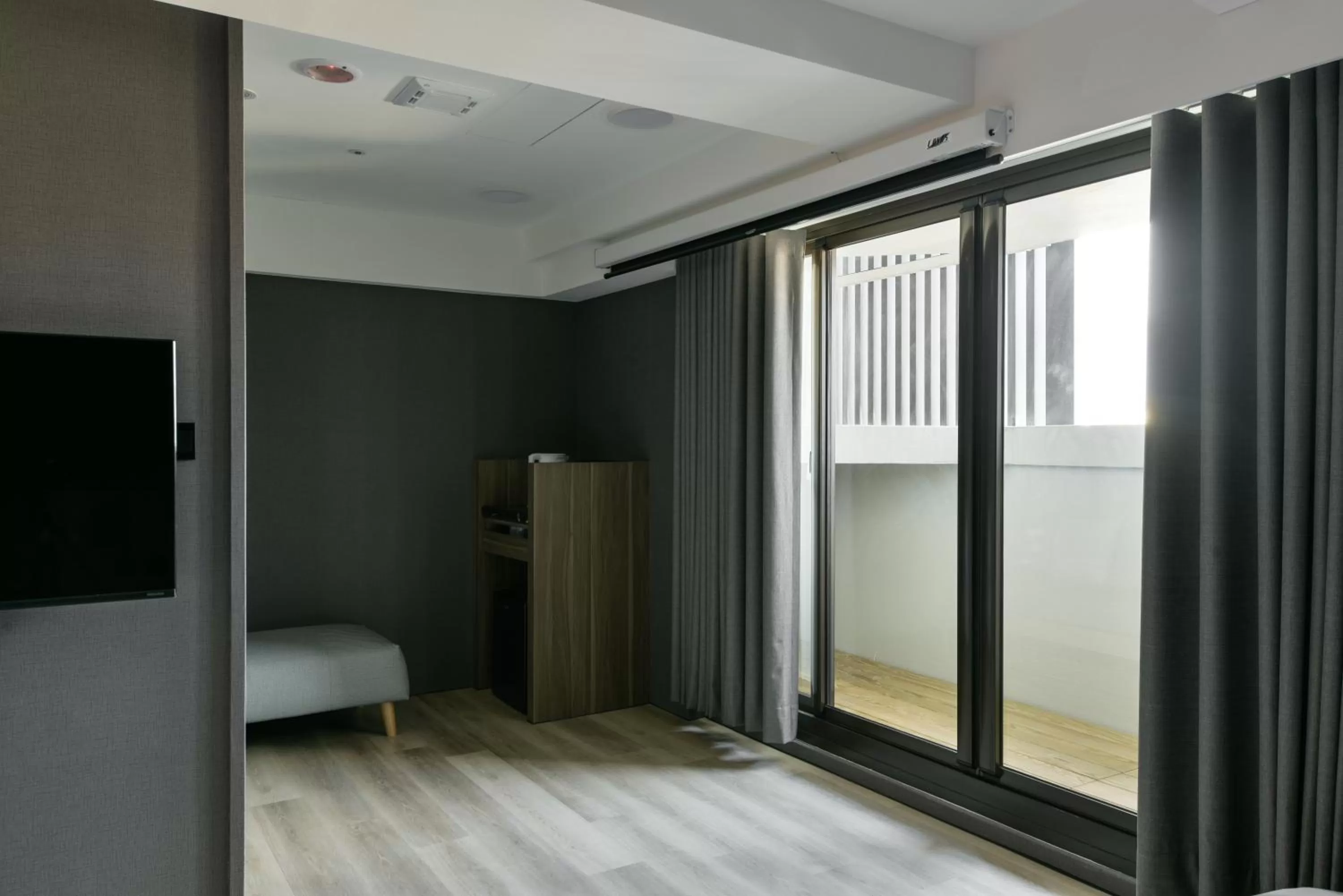 Bed in Autumn Willow Hotel