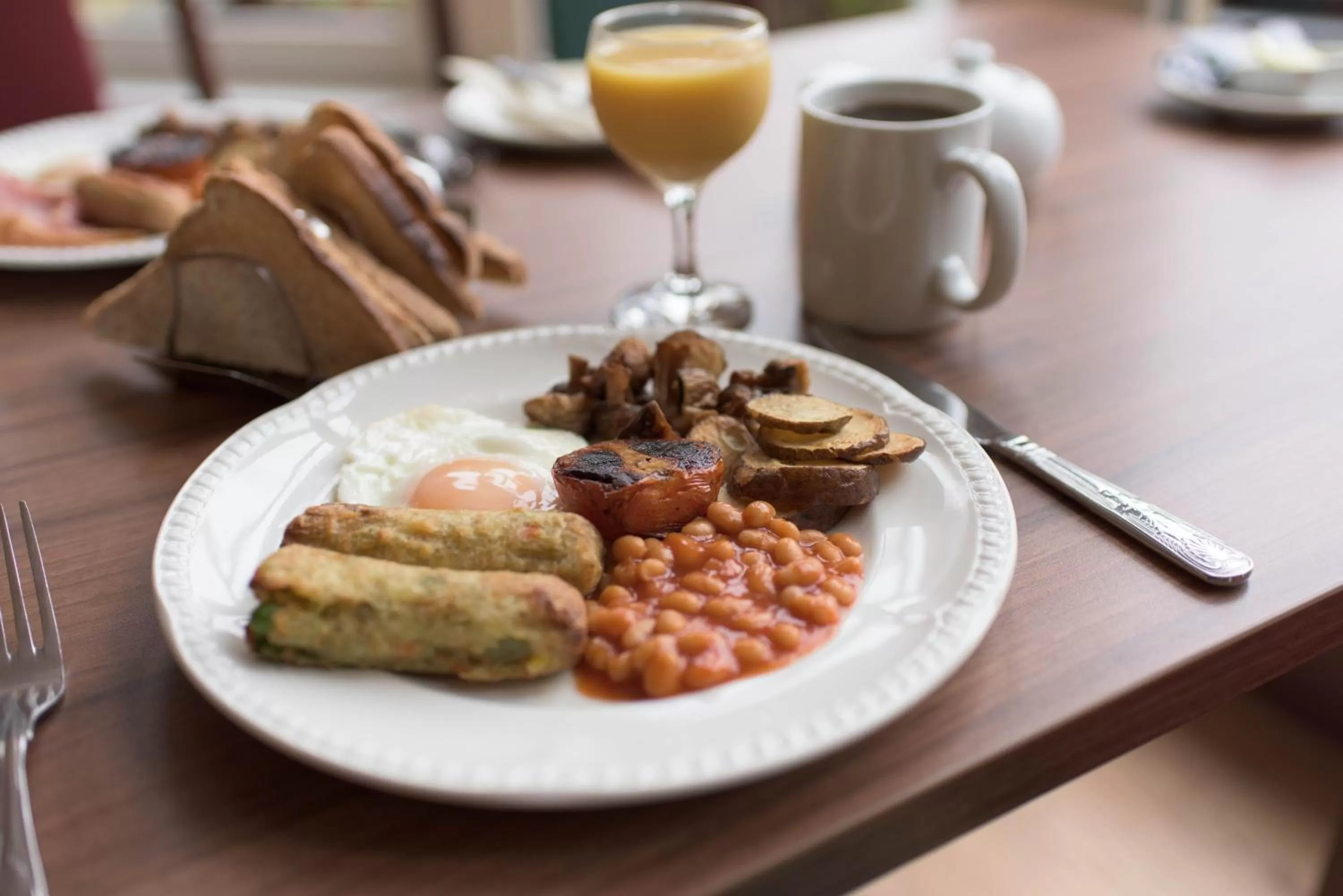 Breakfast in Pinegrove Hotel