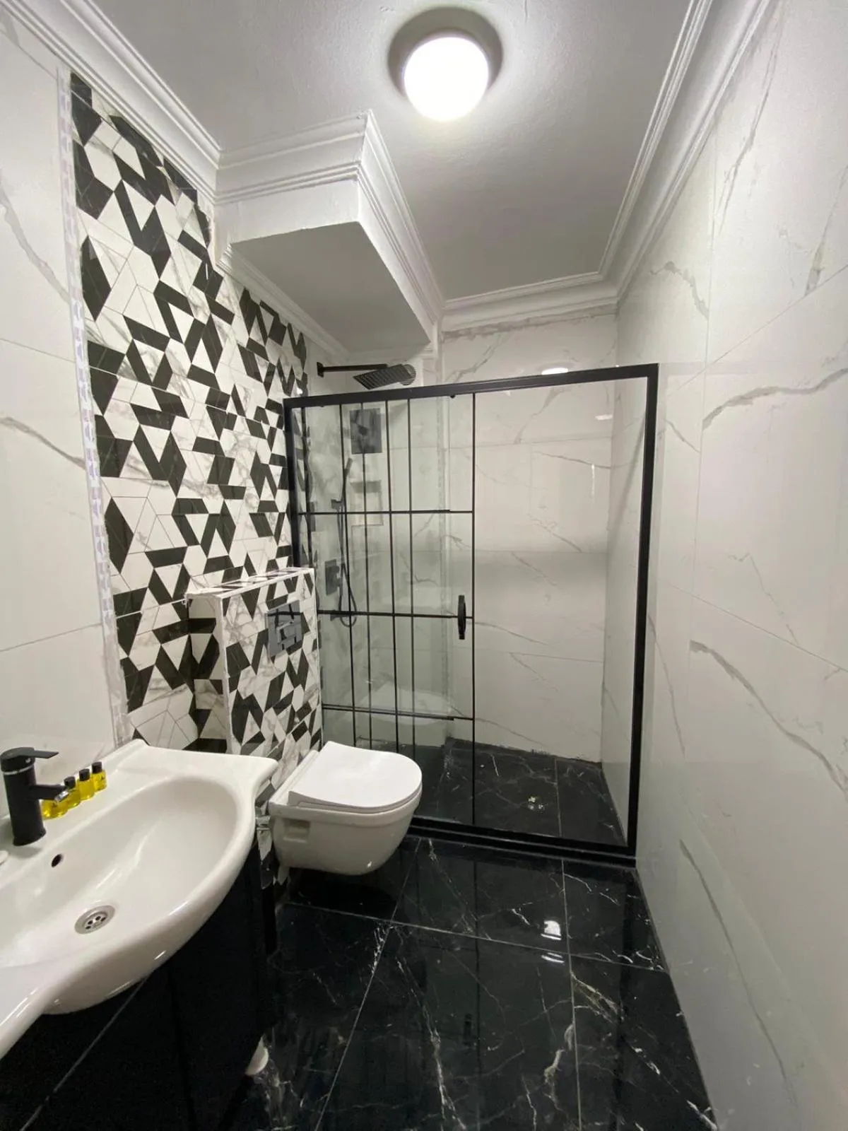 Aruna Boutique Hotel