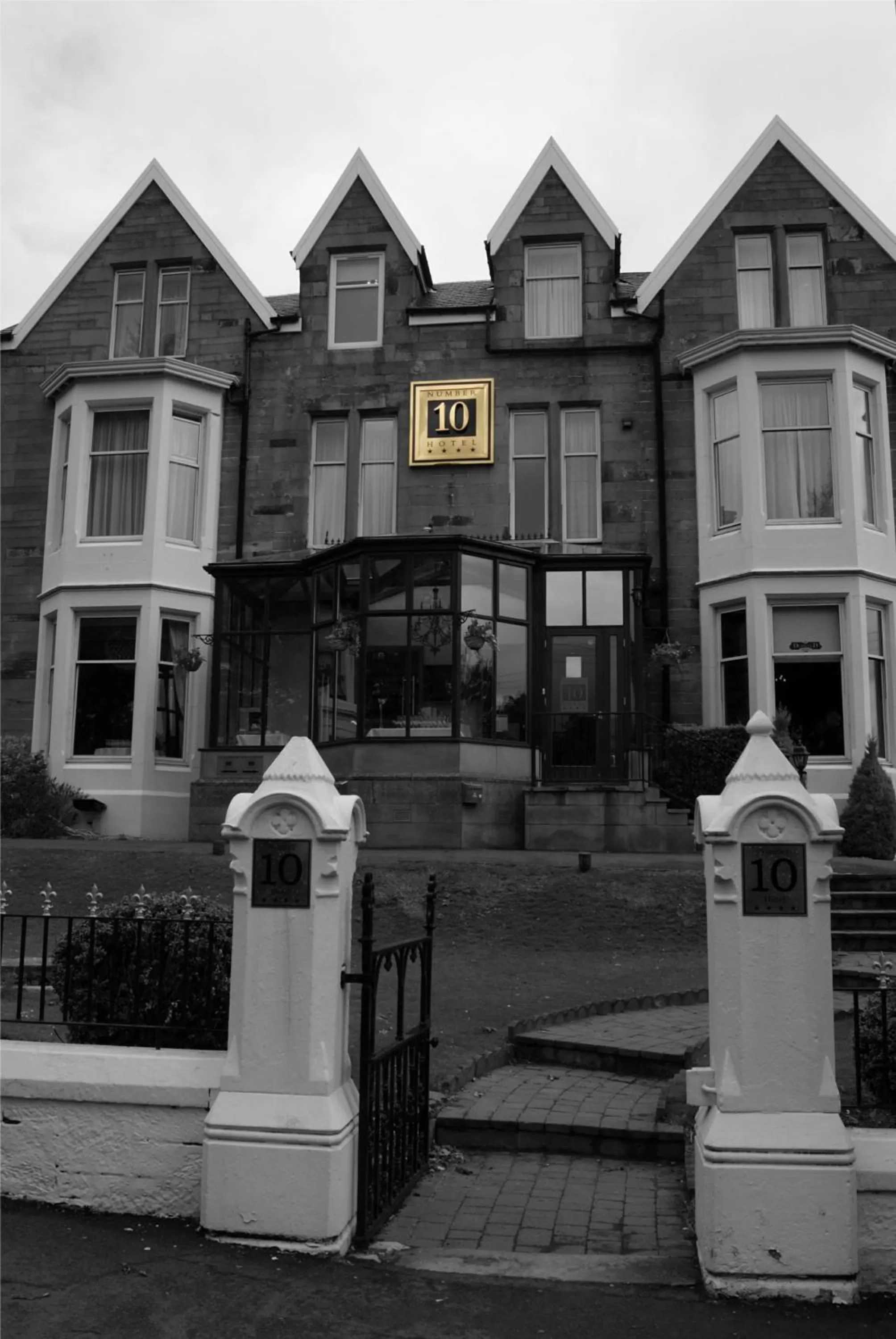 Facade/entrance in Number 10 Hotel