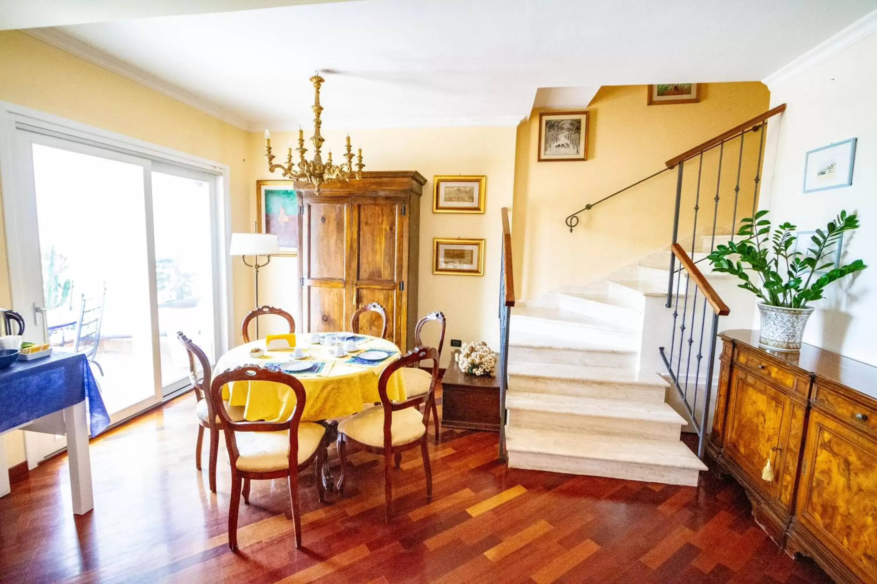 Deluxe Double Room with Balcony and Sea View in B&B L'ORIZZONTE Deluxe Double Room with Balcony and Sea View in B&B L'ORIZZONTE