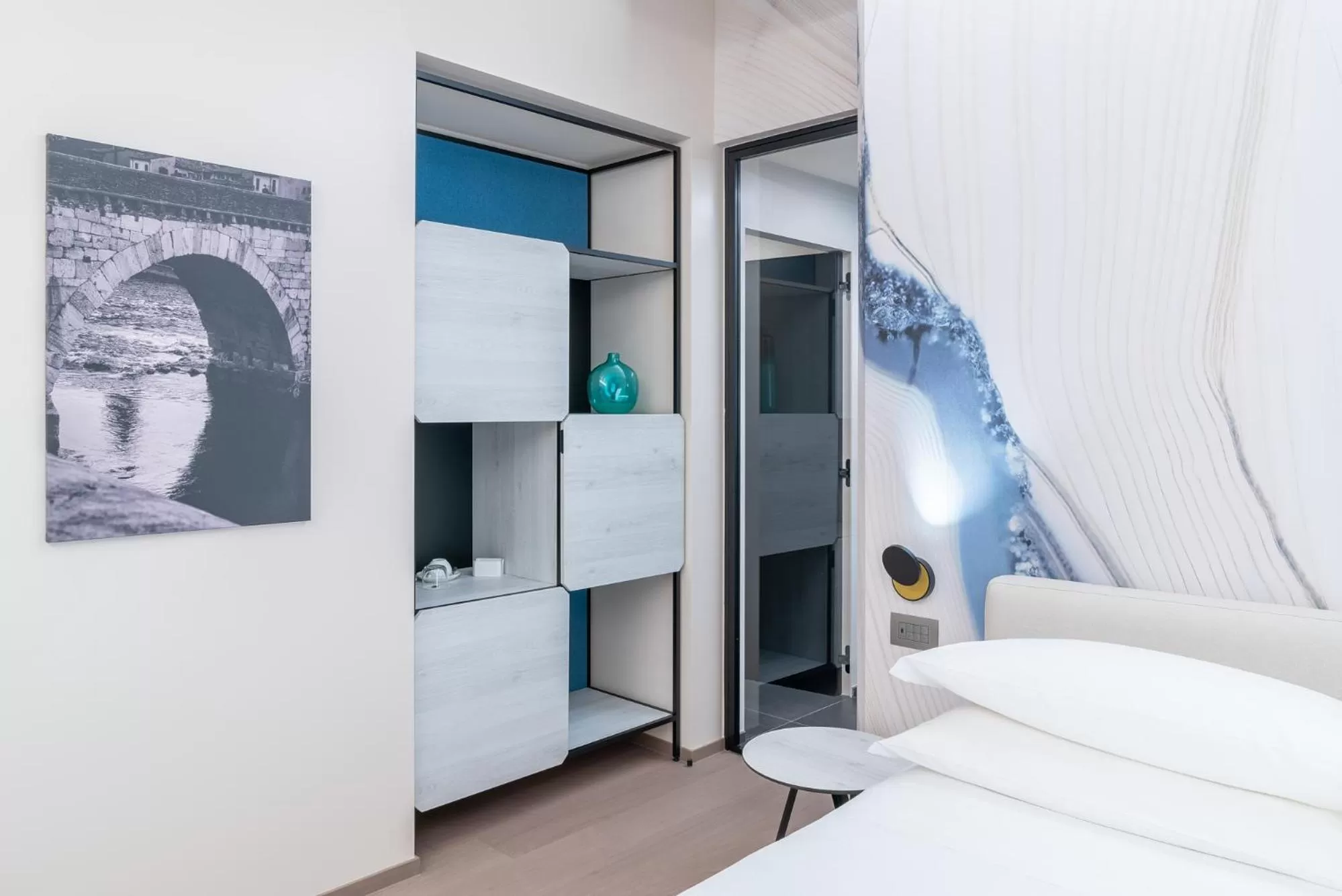 microwave, Bed in Hotel Veronesi La Torre