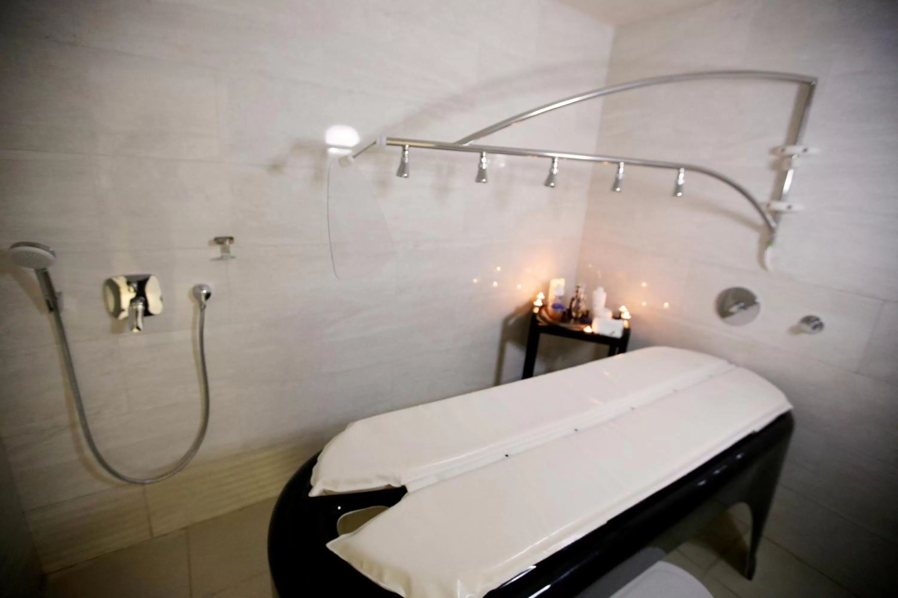 Spa and wellness centre/facilities in Radisson Hotel Sfax