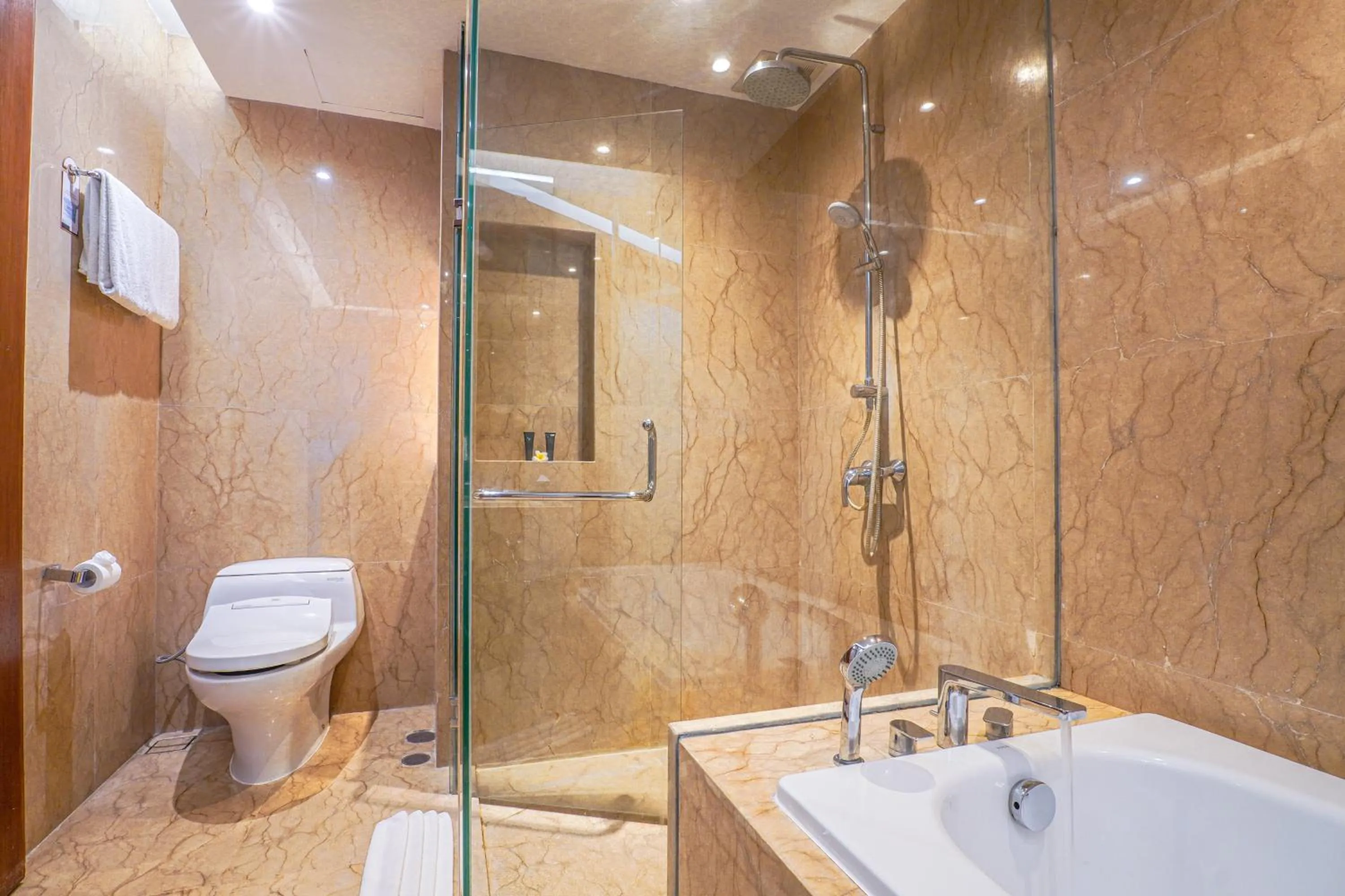 Shower in Royal Tulip Springhill Resort Jimbaran