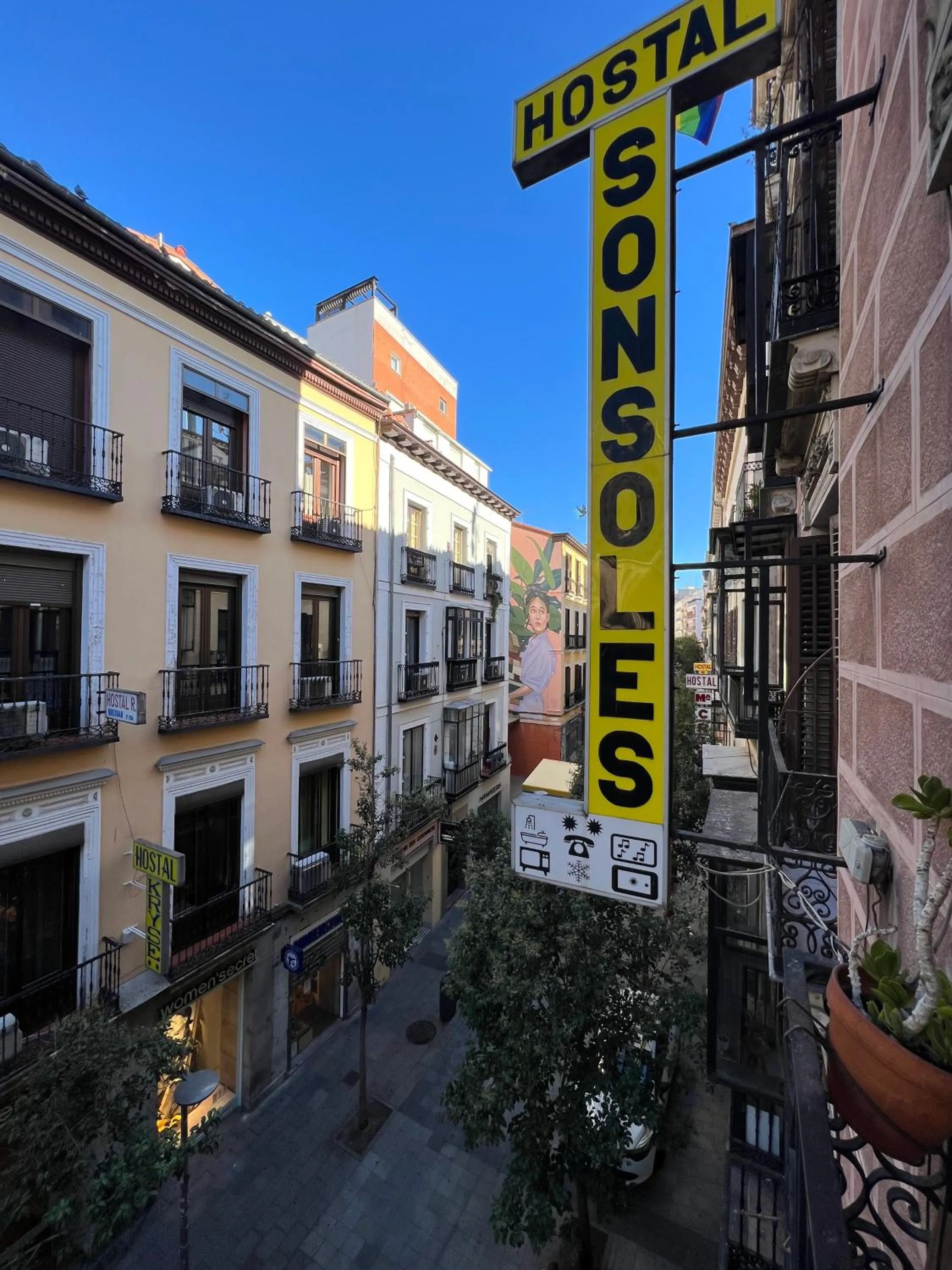 Off site in Hostal Sonsoles Madrid-Centro