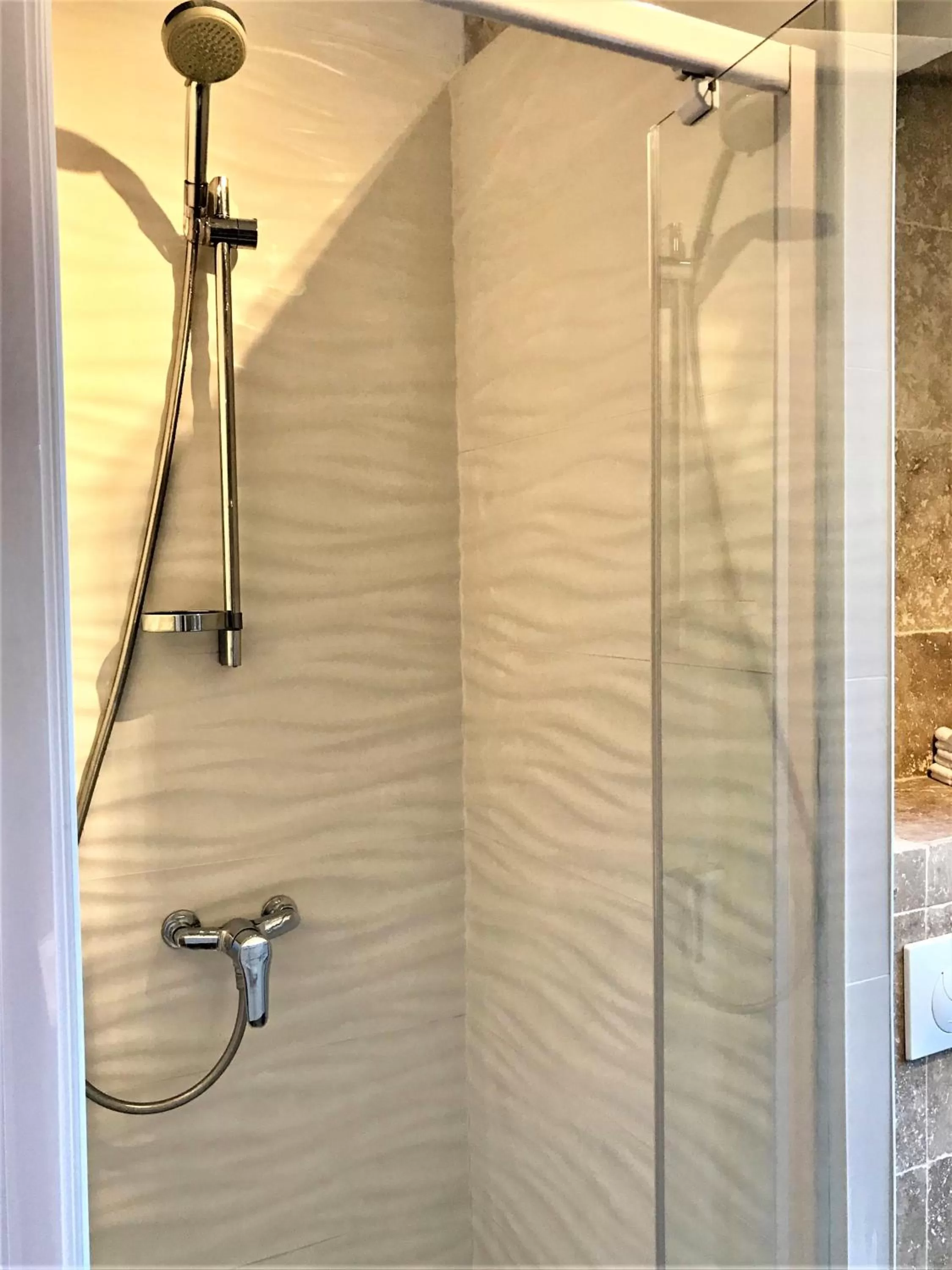 Shower in Domaine de l'Aufrene