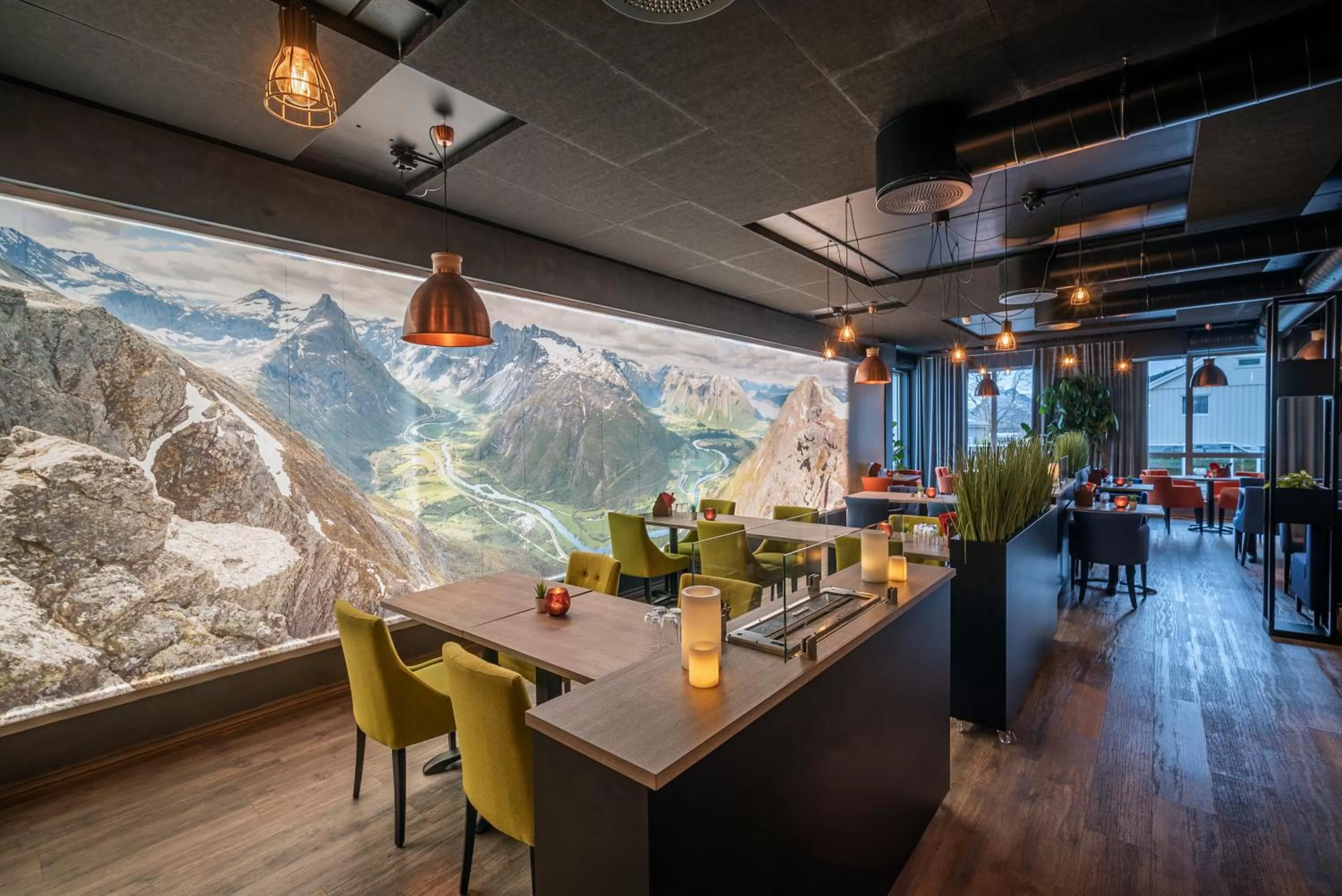 Restaurant/places to eat in Grand Hotel - by Classic Norway Hotels