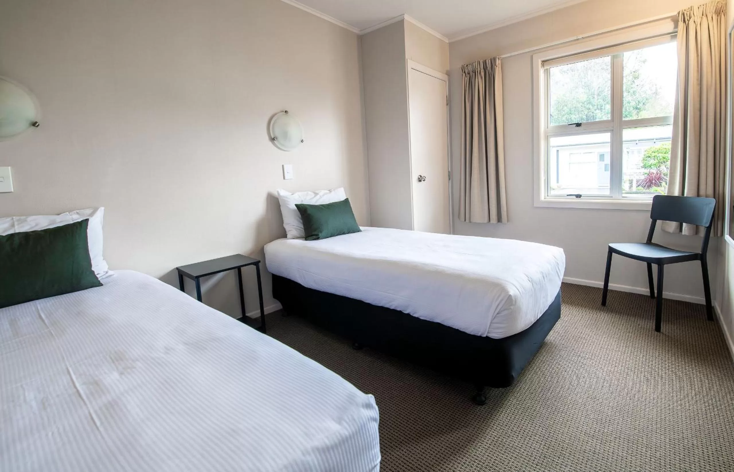 Bedroom, Bed in Best Western Braeside Rotorua