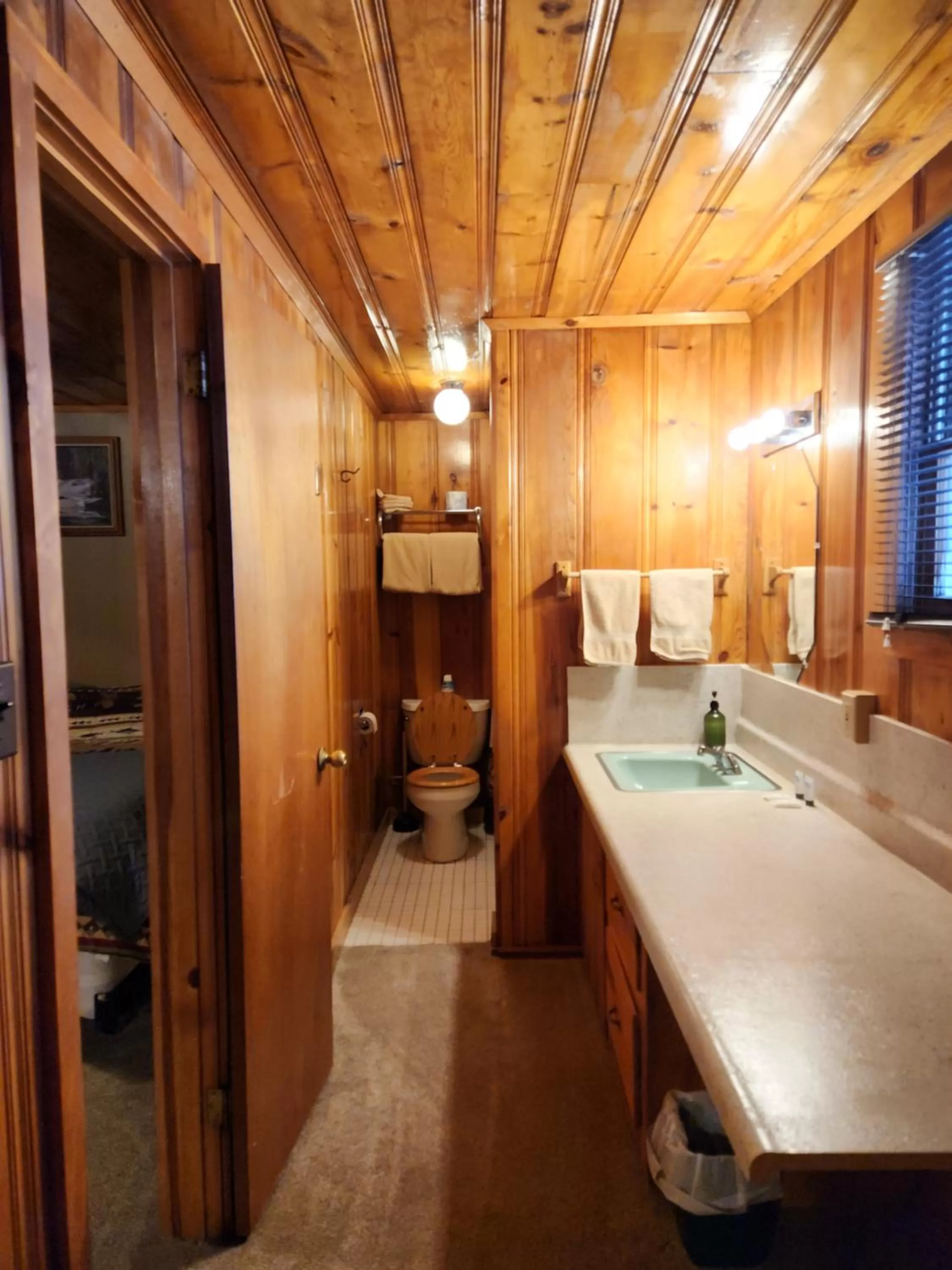 Eagle Nest Fly Shack & Lodge