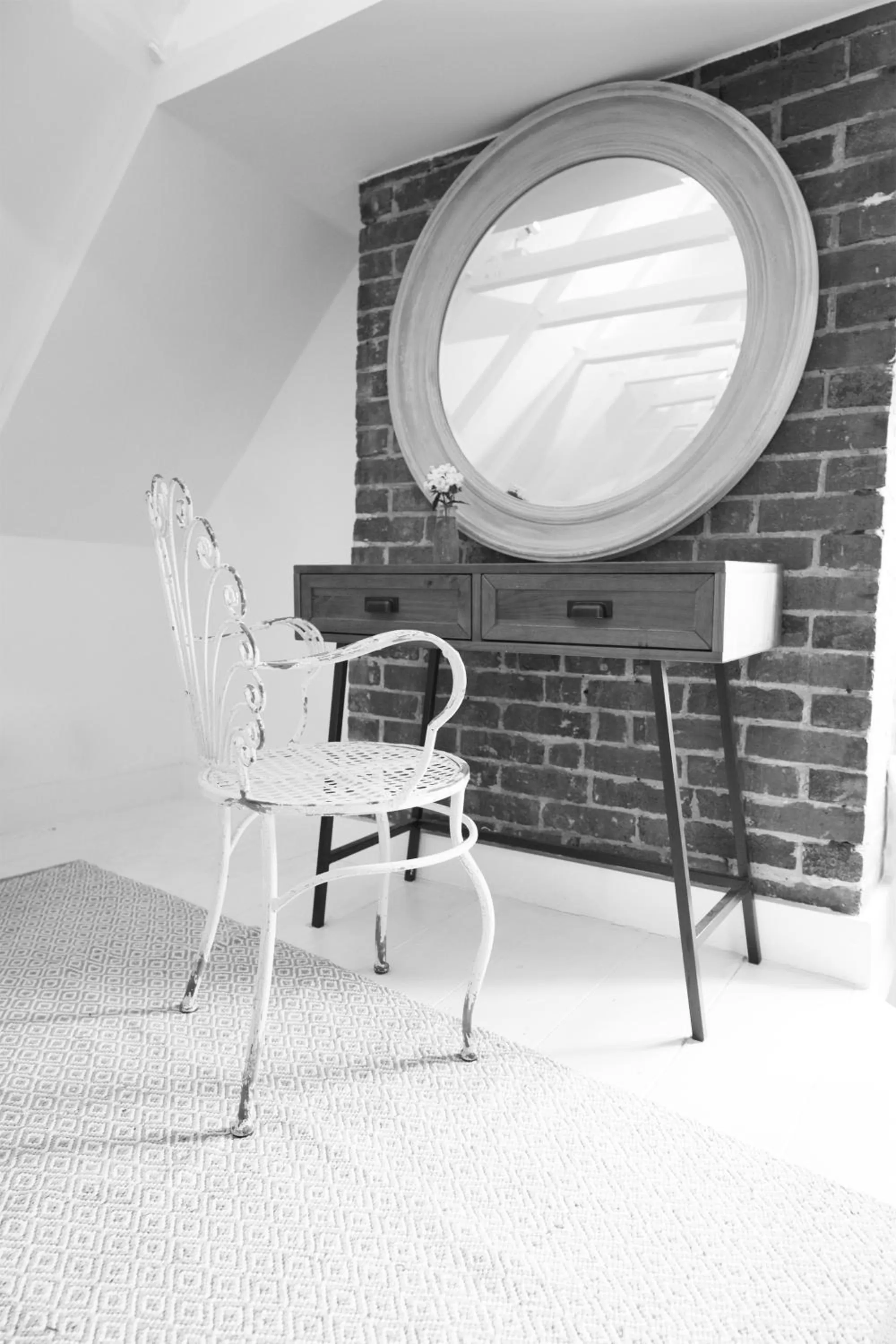 Bedroom in The Ram Inn