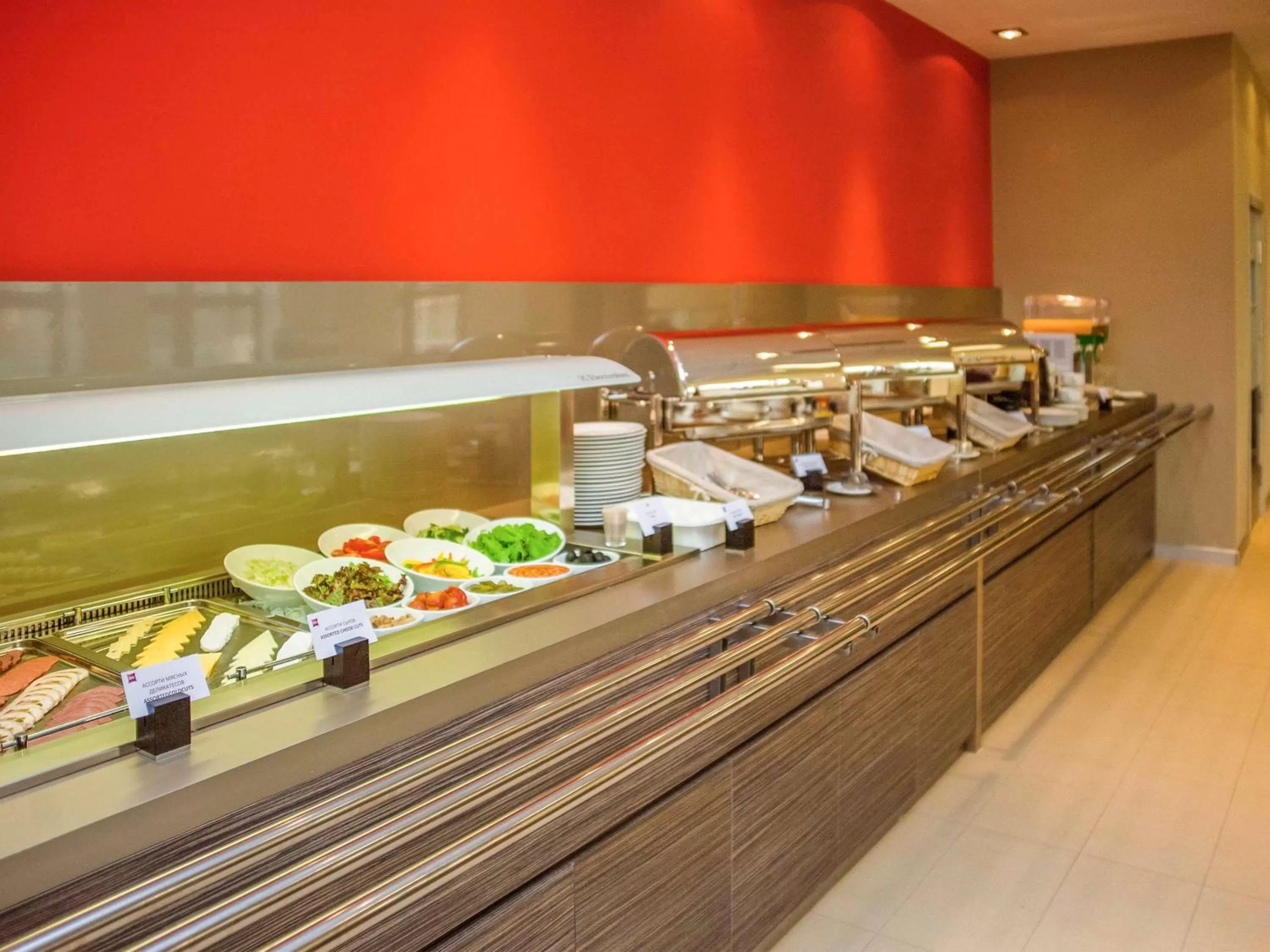 Restaurant/places to eat in Ibis Astana