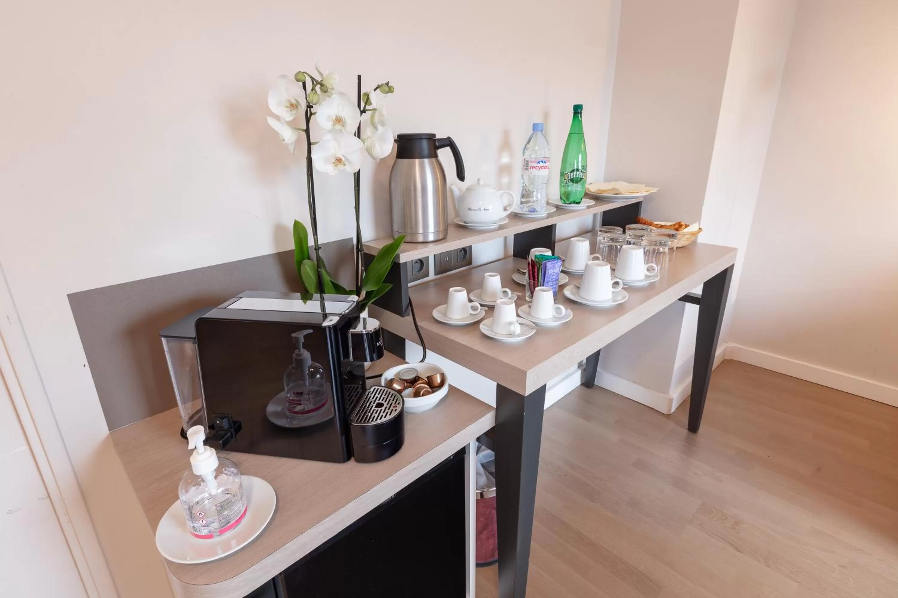 Hotel Montbriand Antony - Ancien Alixia