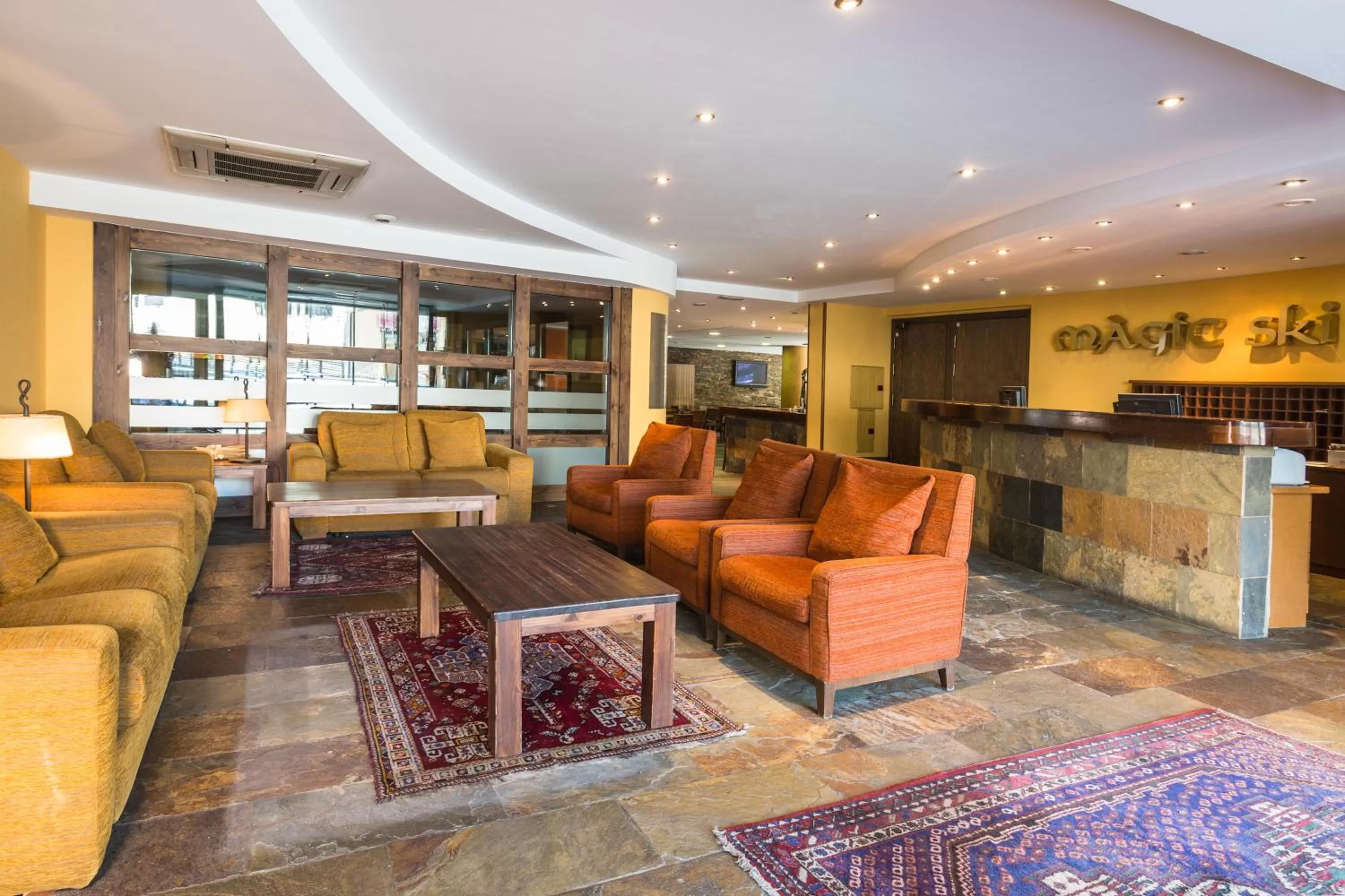 Lobby or reception in Hotel Màgic Ski by Nexta
